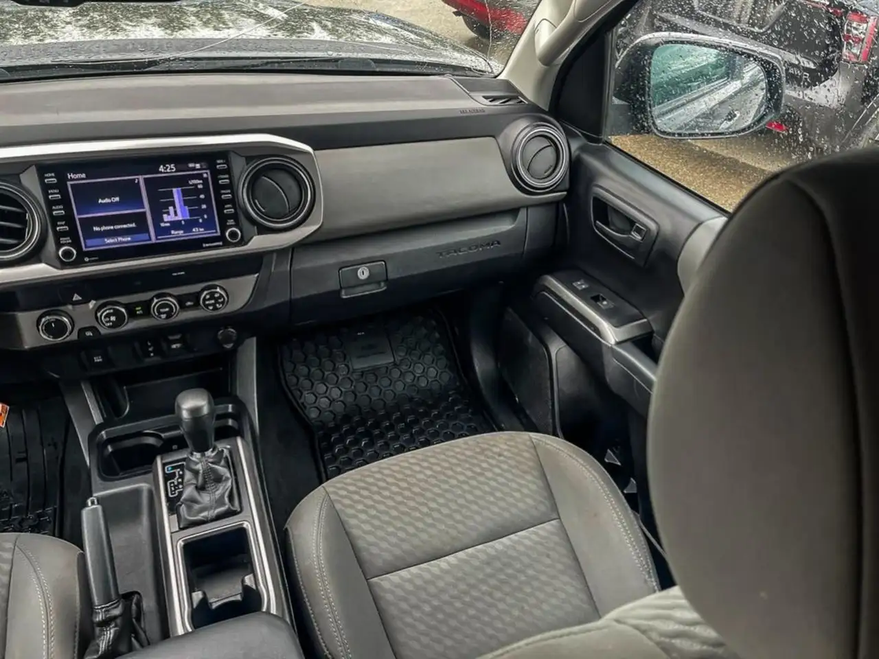 Toyota Tacoma снимка Toyota Tacoma