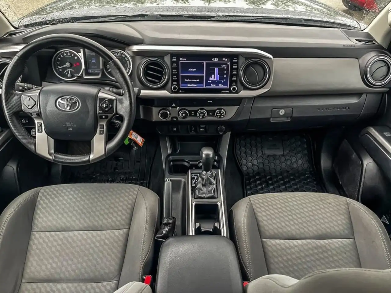 Toyota Tacoma снимка Toyota Tacoma