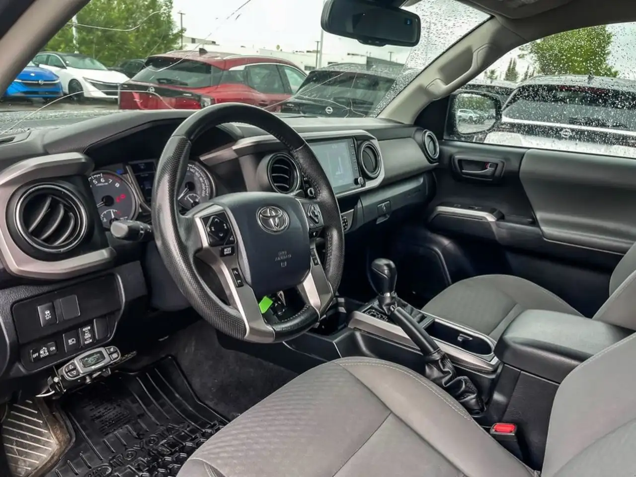 Toyota Tacoma снимка Toyota Tacoma