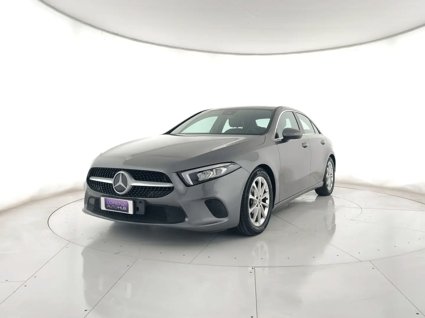 Mercedes-Benz A 180 d Sport auto APP CONNECT+PELLE+NEOPATENTATI Grijs - 2