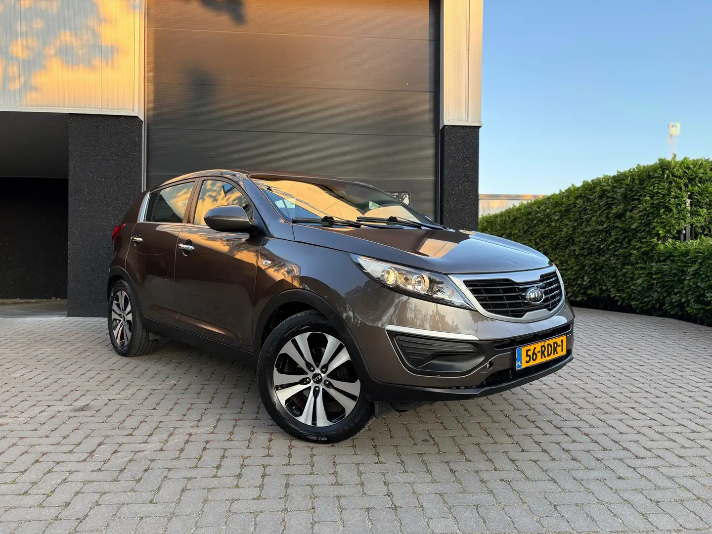 Kia Sportage 1.6 GDI X-tra - Airco - NAP - Trekhaak Bruin - 1