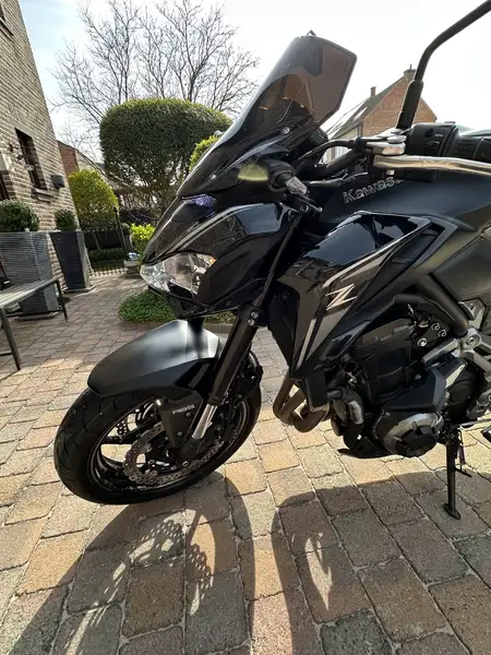 Kawasaki Z 900 - foto 7