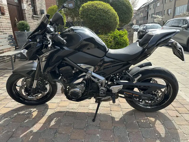 Kawasaki Z 900 - foto 8