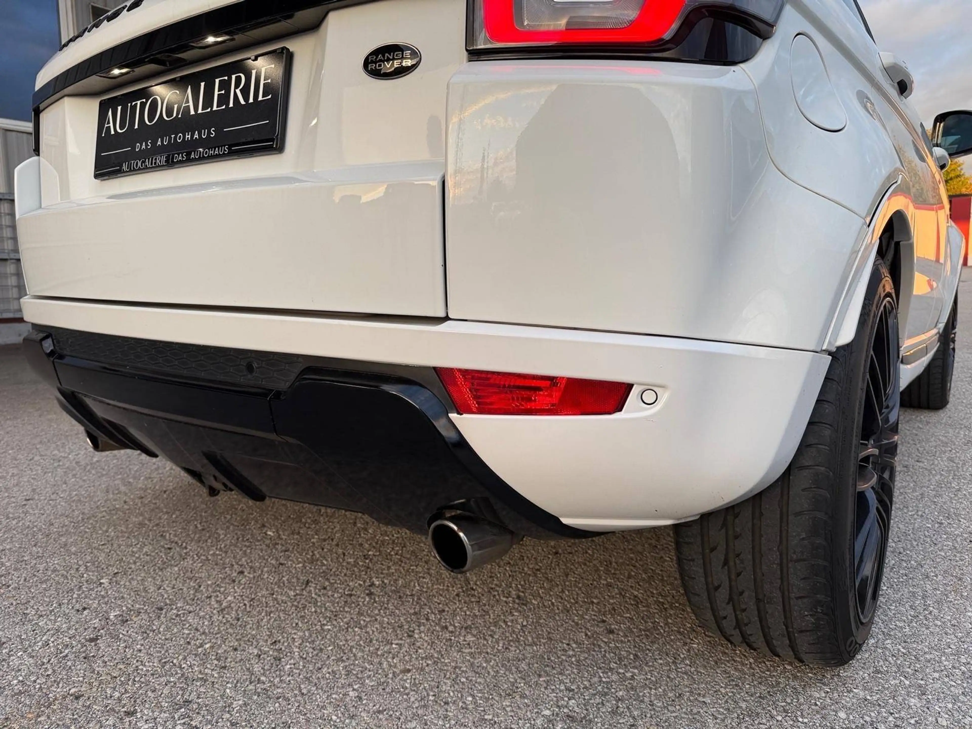 Land Rover Range Rover Evoque Pure — photo 8