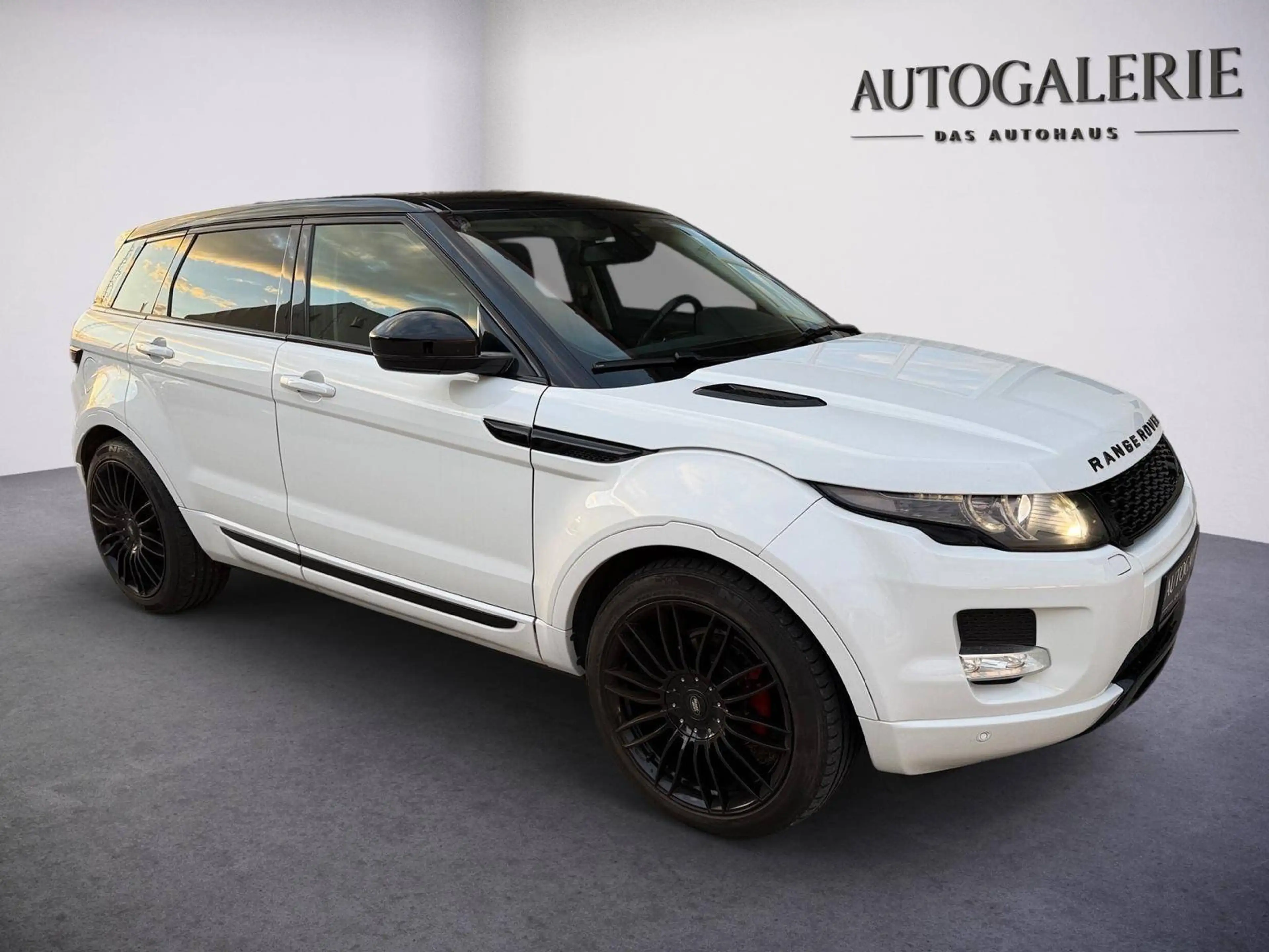 Land Rover Range Rover Evoque Pure — photo 3