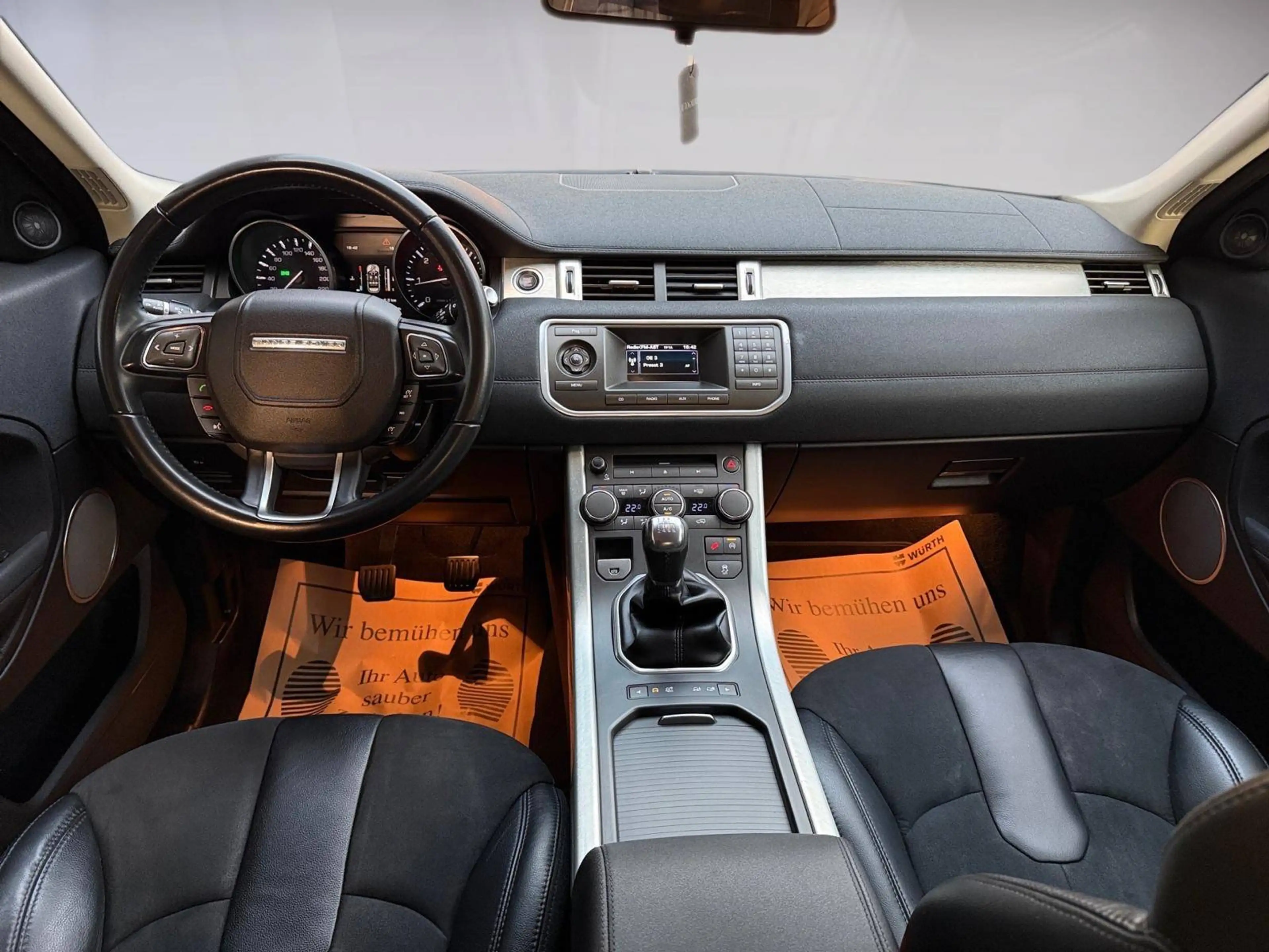 Land Rover Range Rover Evoque Pure — photo 15