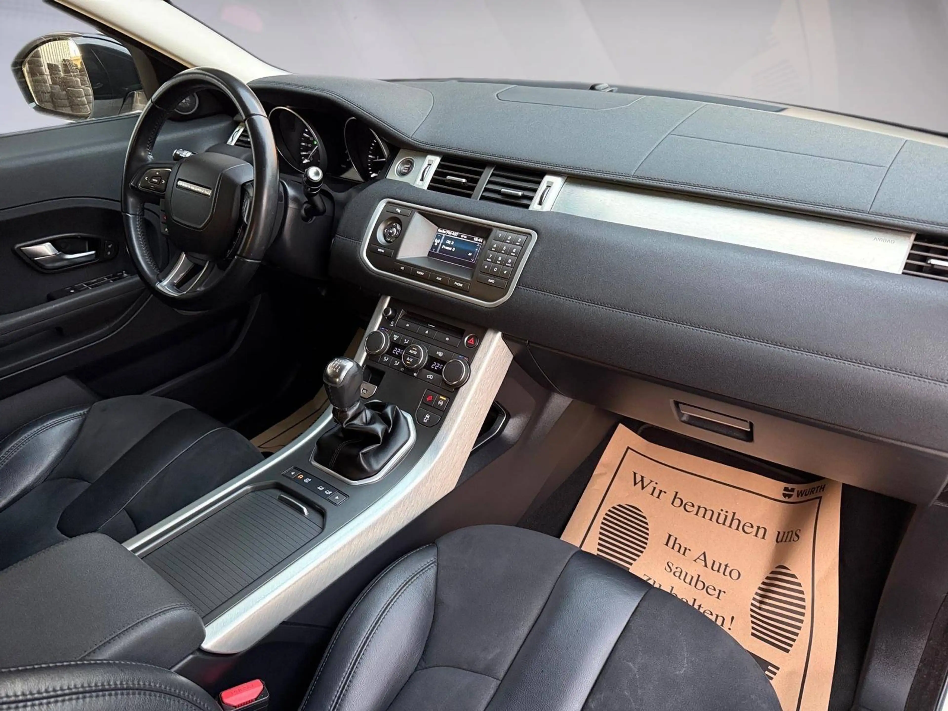Land Rover Range Rover Evoque Pure — photo 11