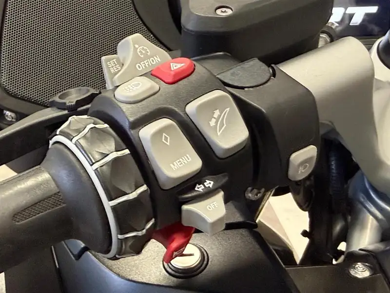 BMW R 1250 RT - foto 4