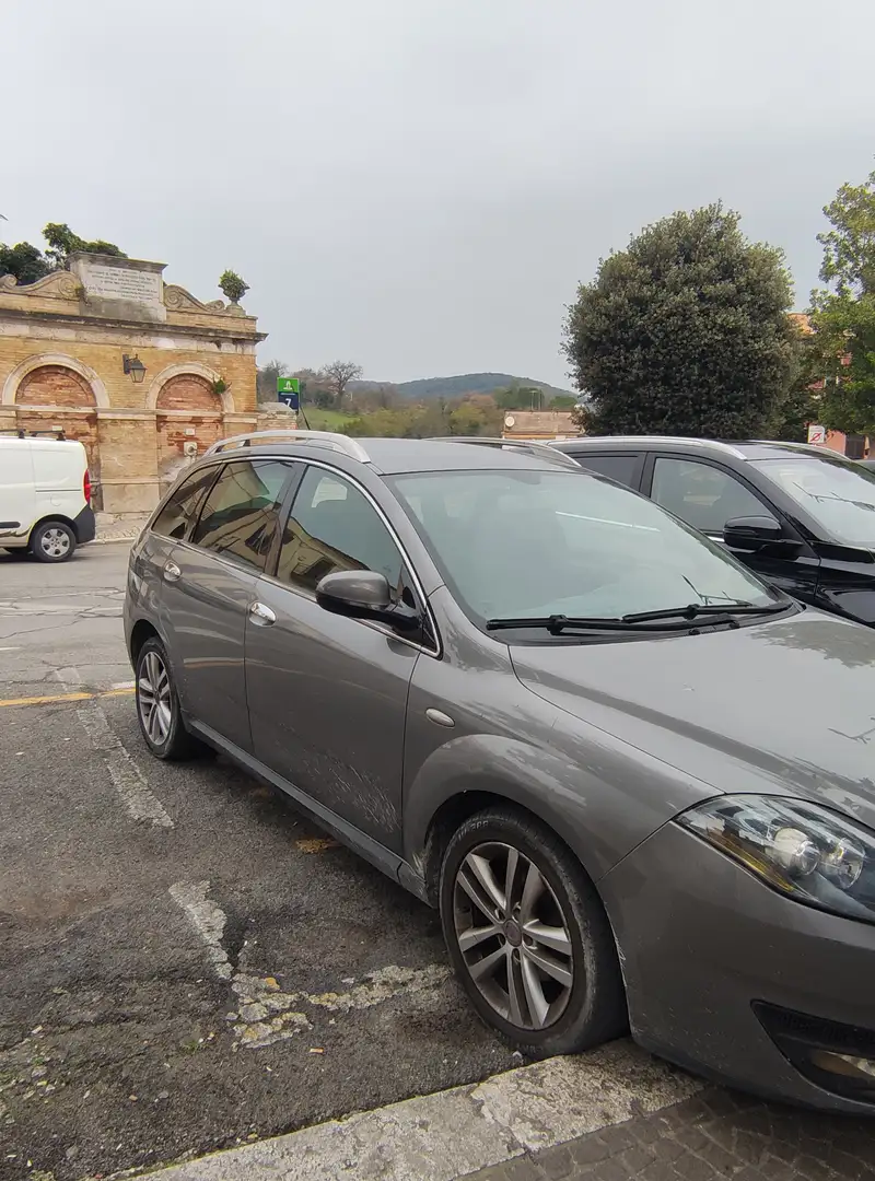 Fiat Croma Croma 1.9 mjt 16v Dynamic 150cv auto Grigio - 2