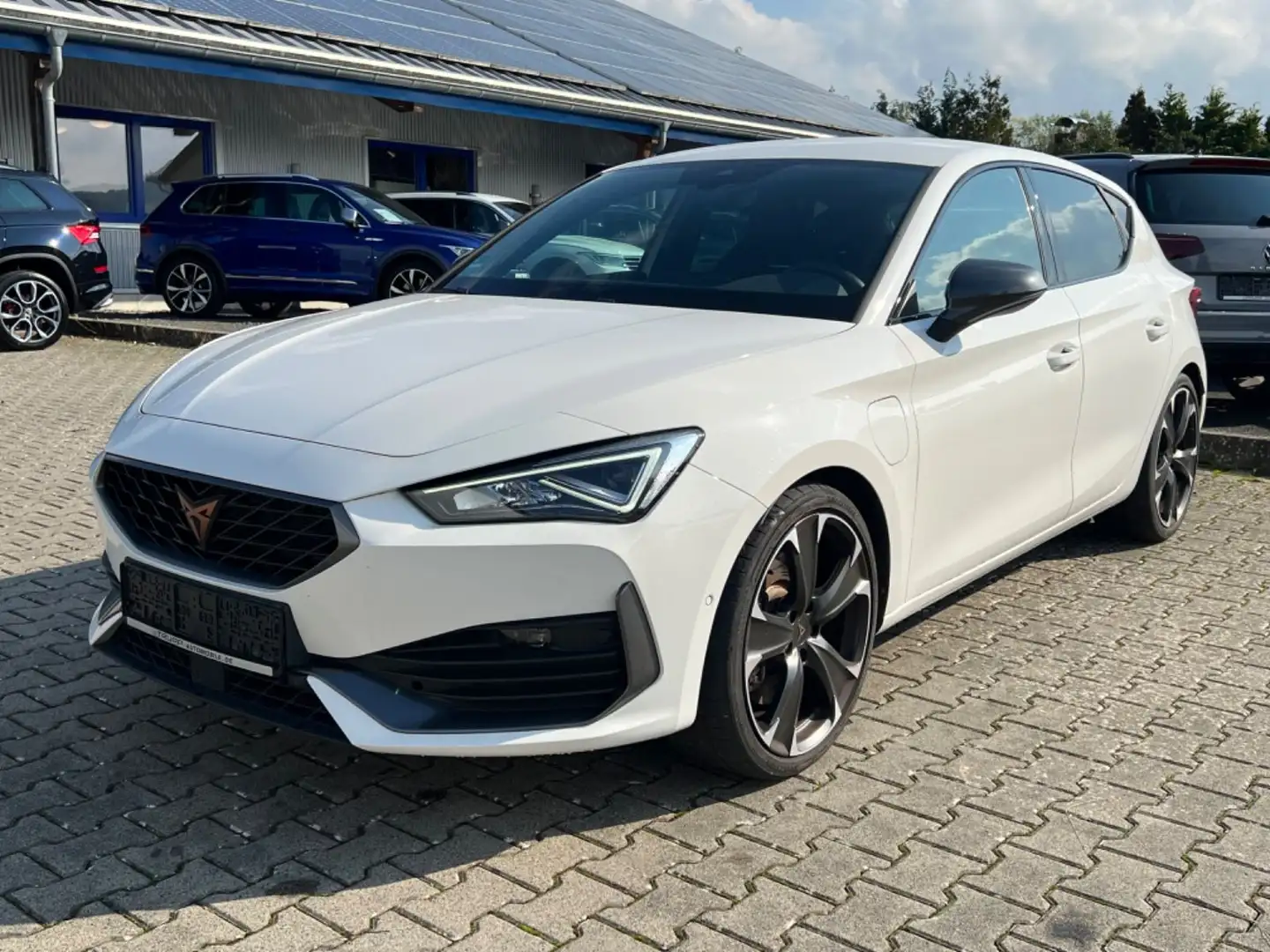 CUPRA Leon VZ e-Hybrid/LED/VIRTUAL/ACC/R-KAM/SHZ/NAVI Weiß - 1