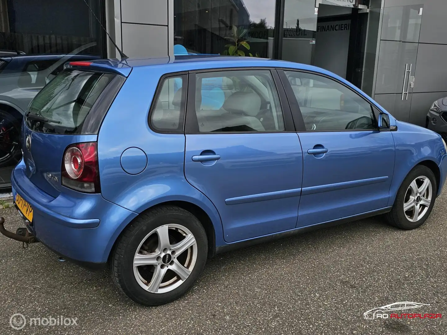 Volkswagen Polo 1.9 TDI Optive Airco Blauw - 2