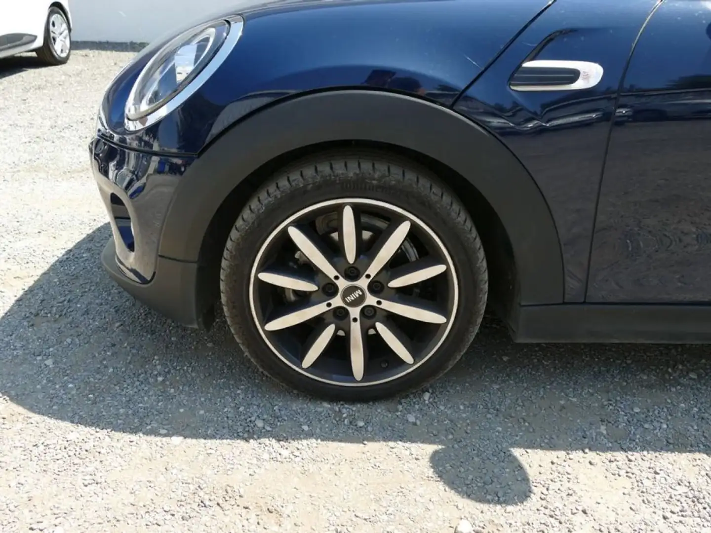 MINI One HATCH 5 PORTES 116 Ch CHILI TOIT OUVRANT BVA7 Blanc - 2