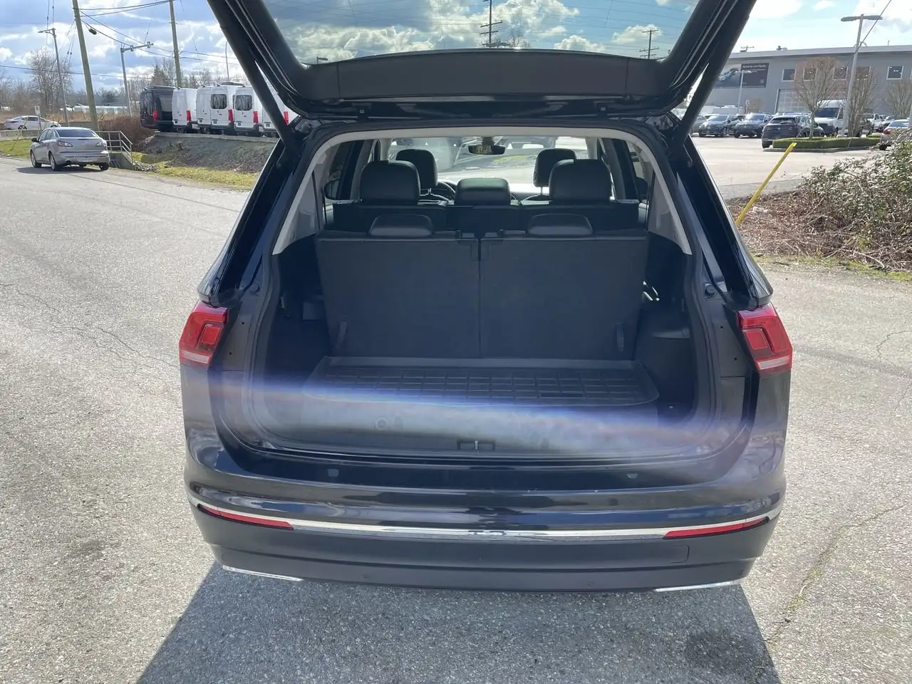 Volkswagen Tiguan снимка Volkswagen Tiguan