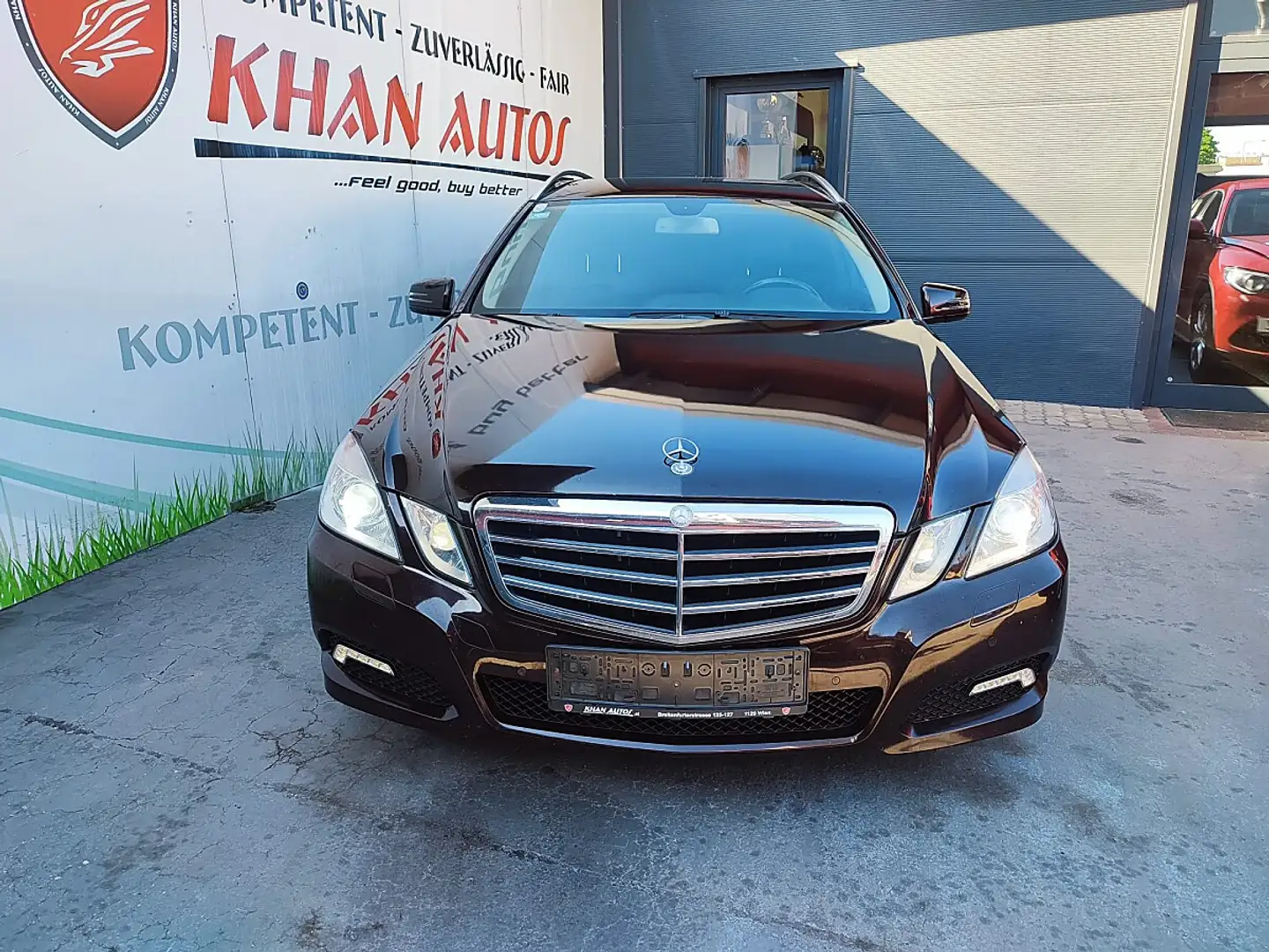 Mercedes-Benz E 250 T Avantgarde CDI Aut. Schwarz - 2