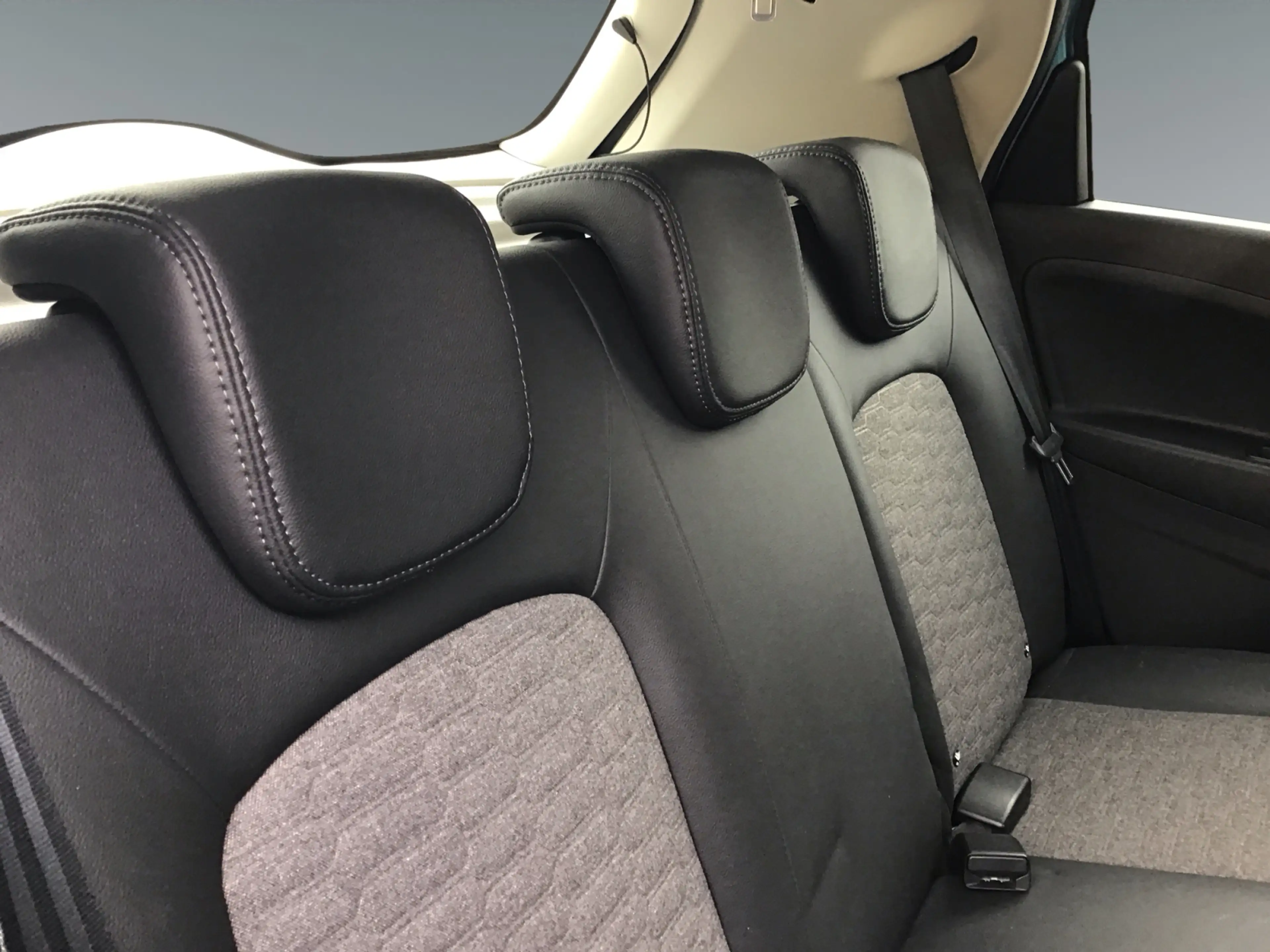 Renault ZOE Intens R135 Z.E.50 (52kWh)     Batteriemiete! — photo 14