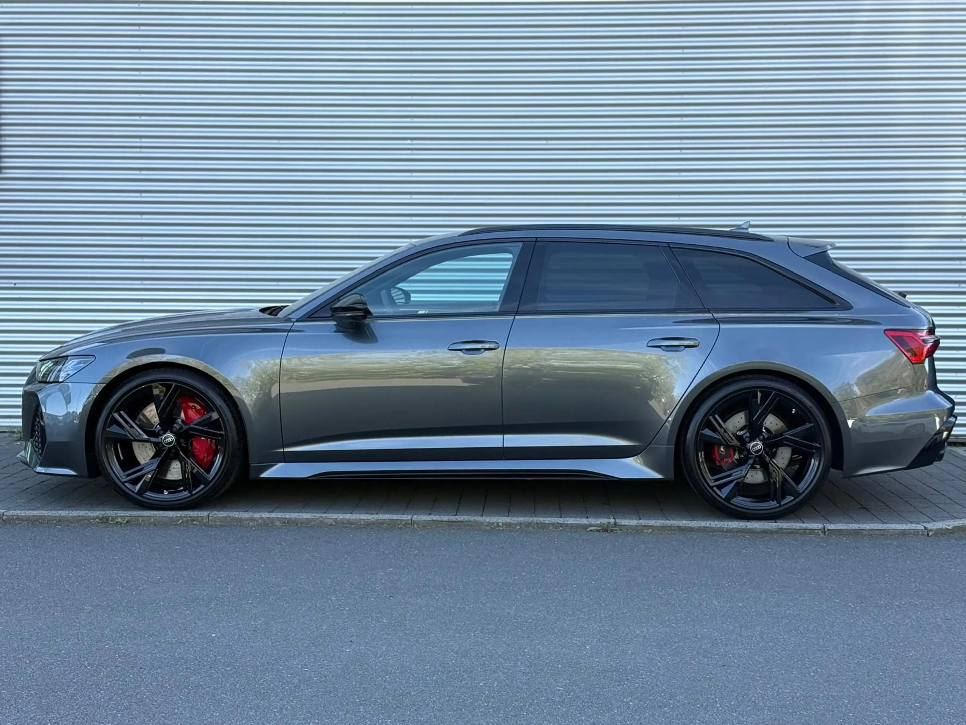 Audi RS6 RS6 PERFORMANCE+WINTERRÄDER+AHK+SPORTABGASANLAGE — photo 4