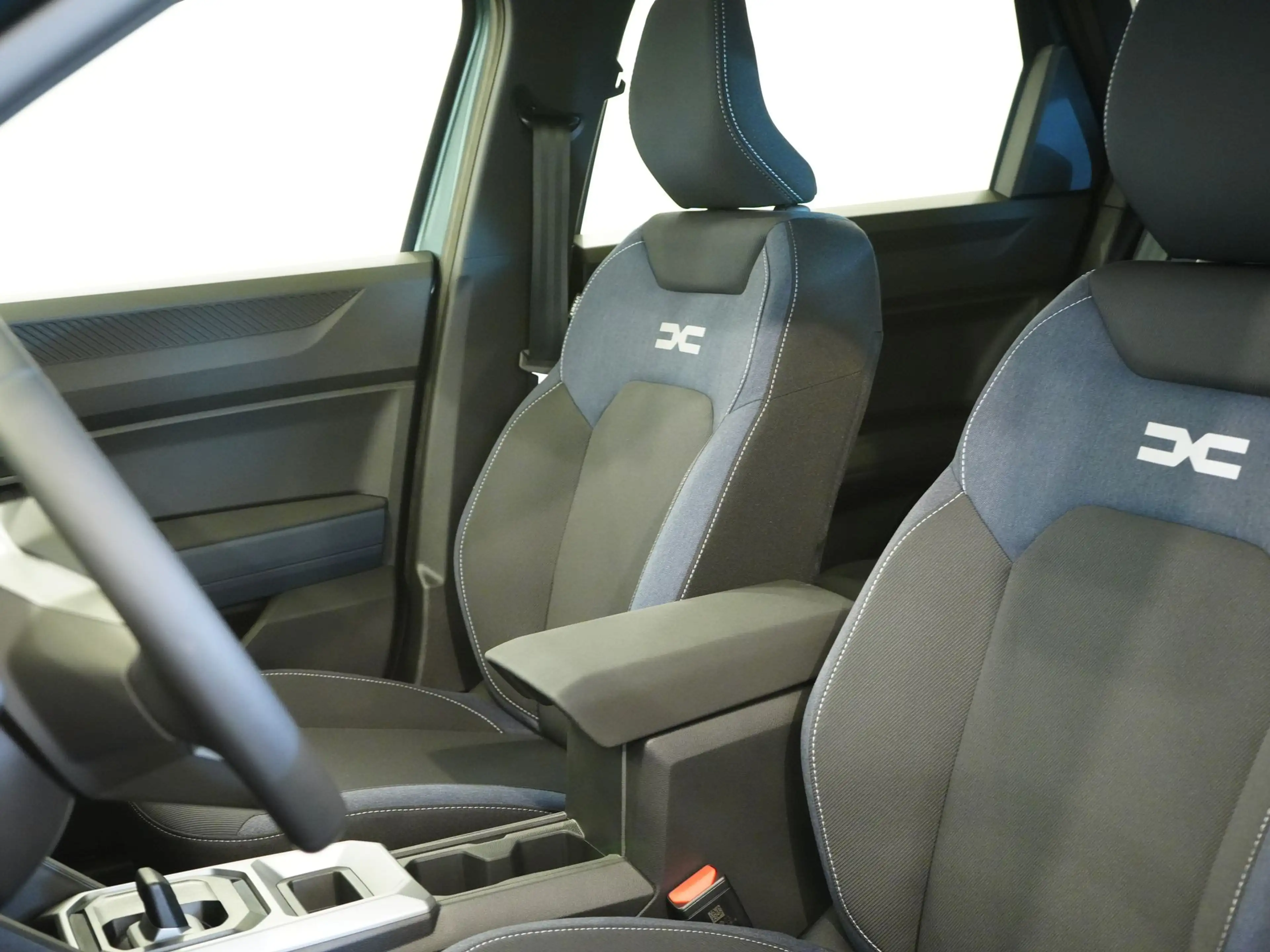 Dacia Bigster EXPRESSION Hybrid BVA|Pack Hiver|Navi|JA — photo 10