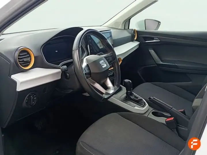 SEAT Arona 2024, foto 12