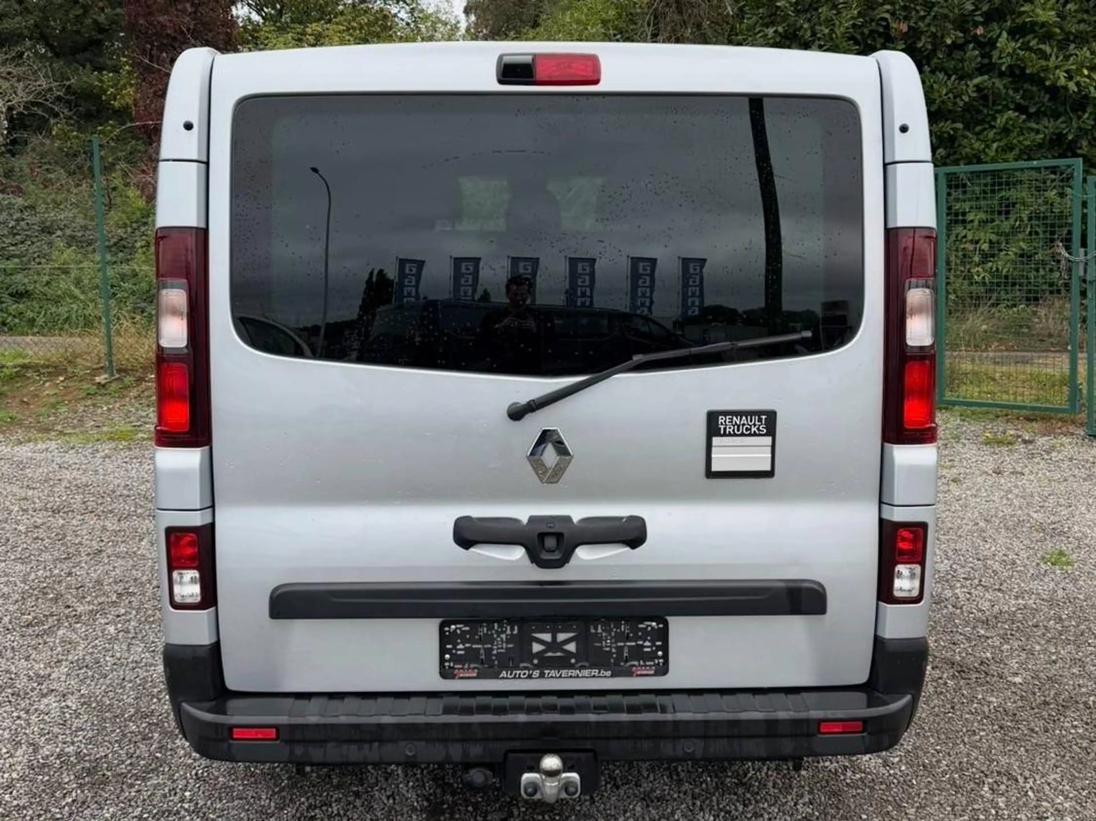 Renault Trafic 2.0// L2 // 170 PK// Automaat // 5 Seats // RED //€26440 Ex Btw — photo 5
