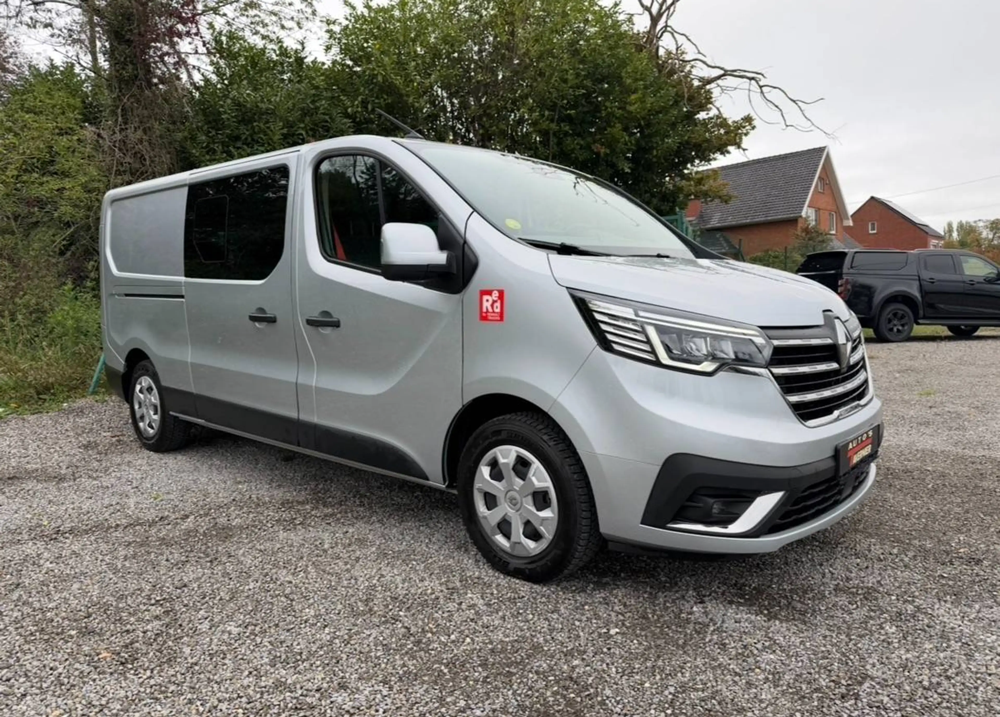 Renault Trafic 2.0// L2 // 170 PK// Automaat // 5 Seats // RED //€26440 Ex Btw — photo 3