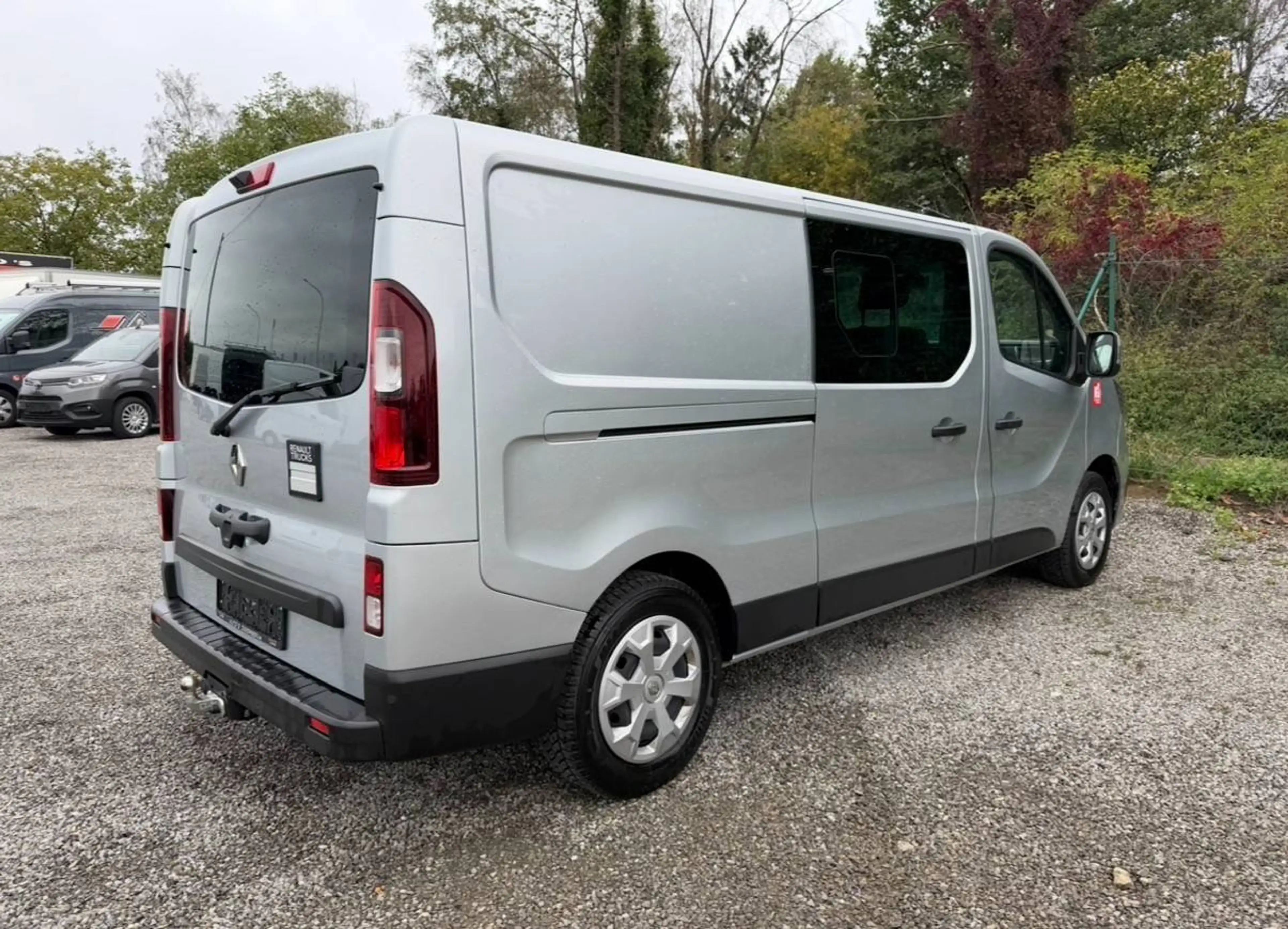 Renault Trafic 2.0// L2 // 170 PK// Automaat // 5 Seats // RED //€26440 Ex Btw — photo 4