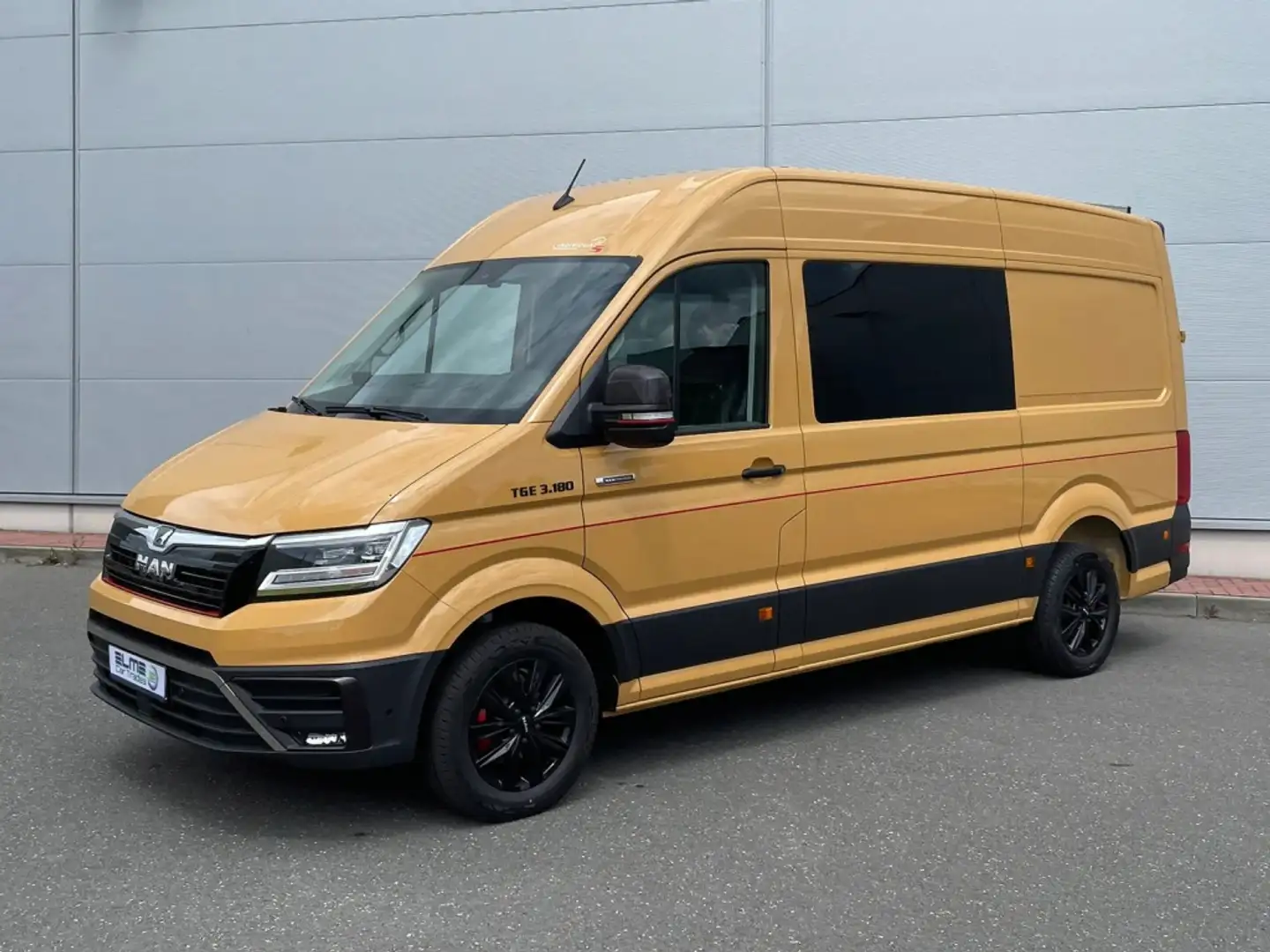 MAN TGE MAN 3.180 L3H3 Aut. Beige - 1