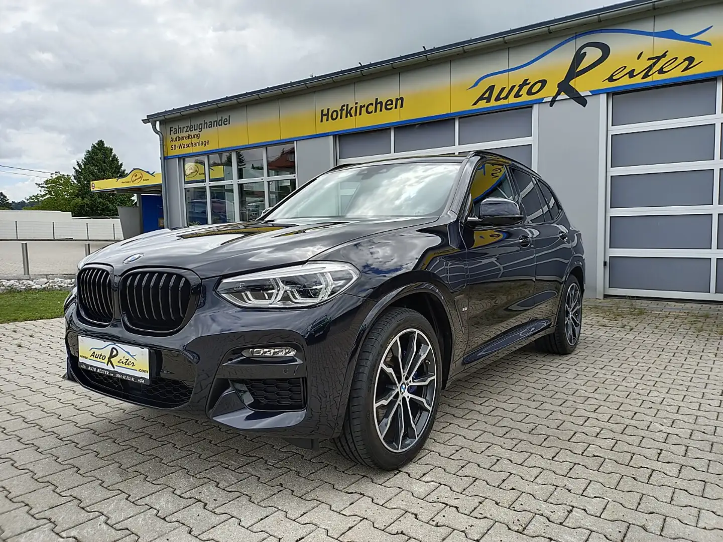 BMW X3 xDrive30e PHEV Aut. *LED*AHK*HUD*RFK Schwarz - 1