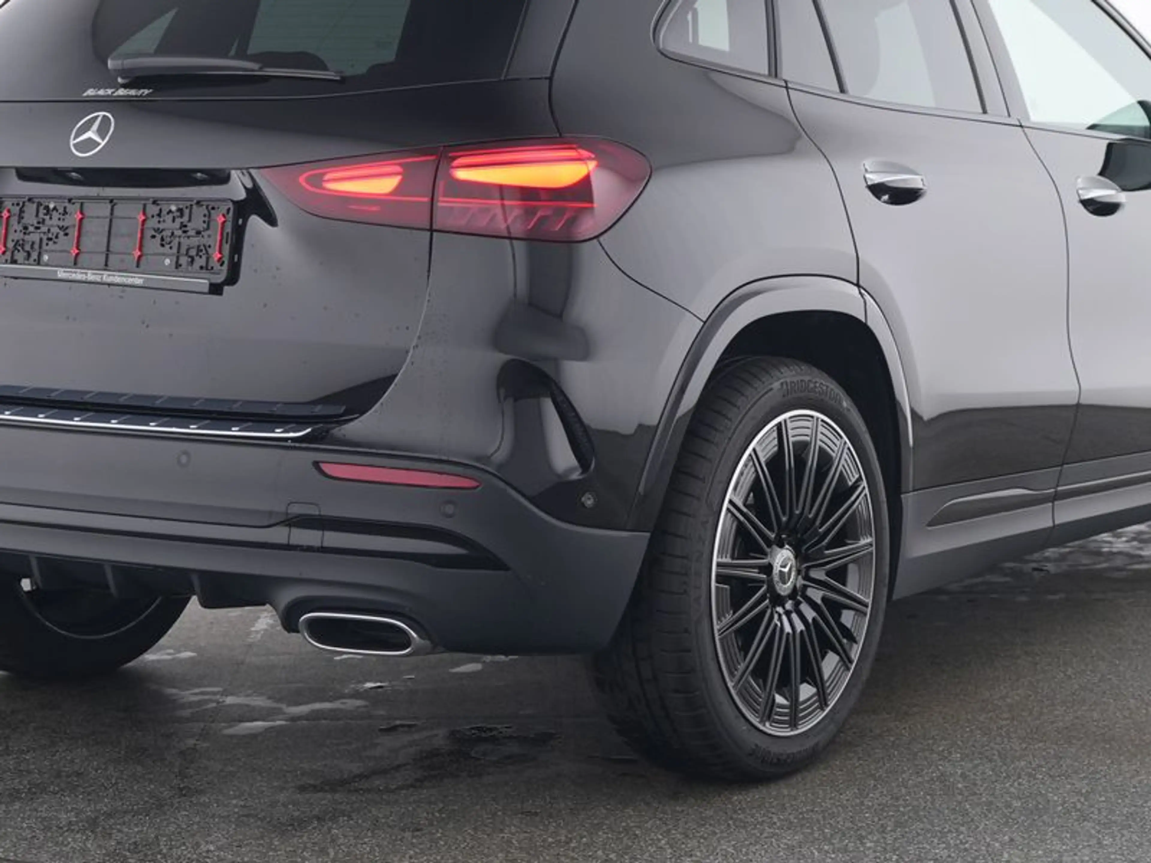 Mercedes-Benz GLA 220 4M AMG-Sport/MLB/Pano/Distr/Memo/Night — photo 5