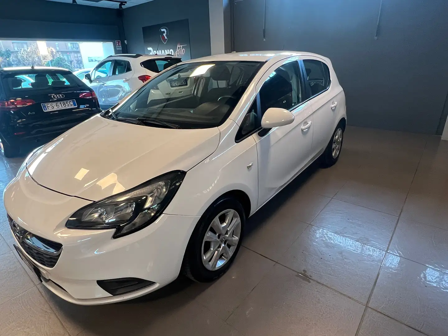 Opel Corsa Corsa V 2015 5p 1.2 b-Color White - 2