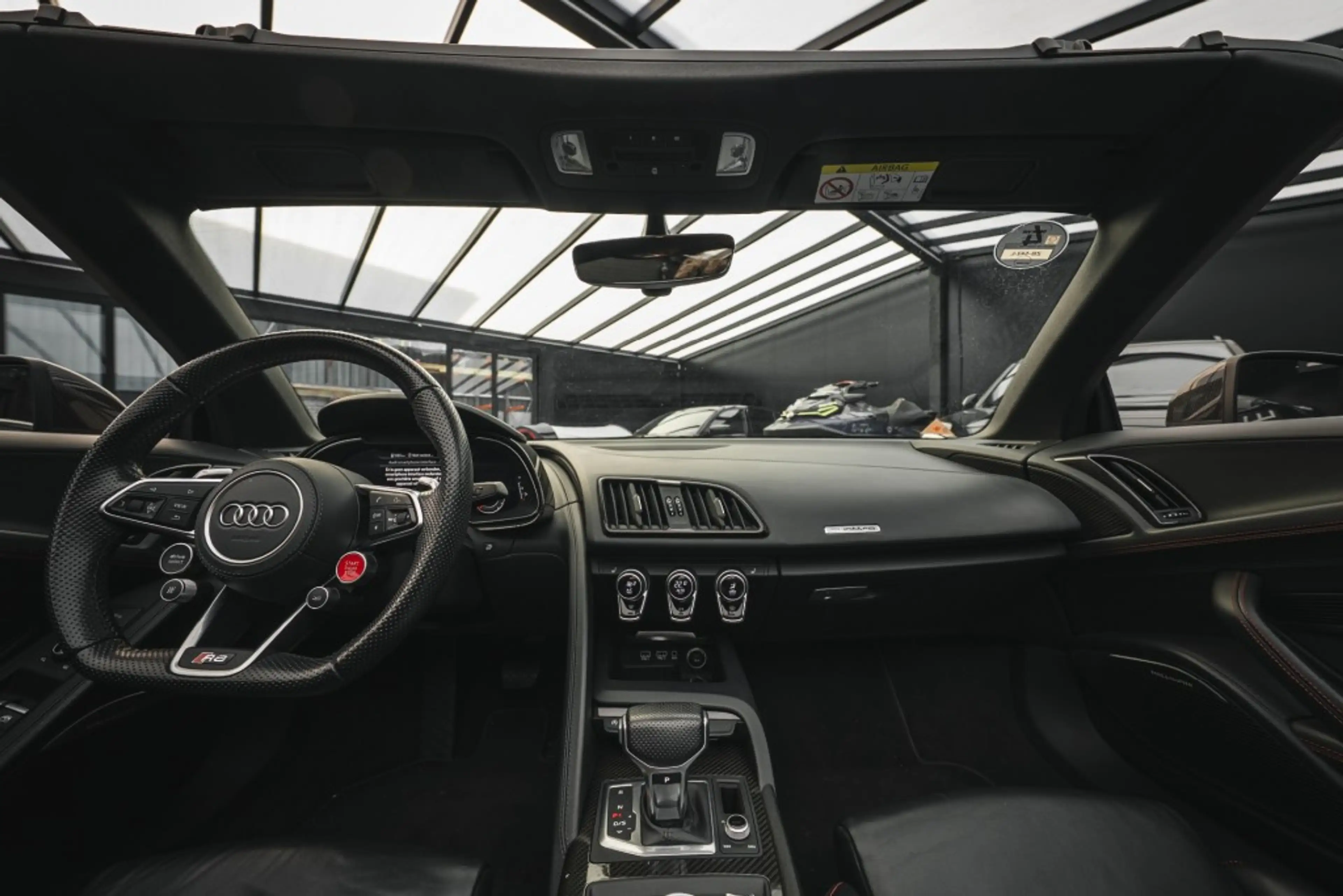 Audi R8 FULLOPTION, CARBON, STOELVERW — photo 17