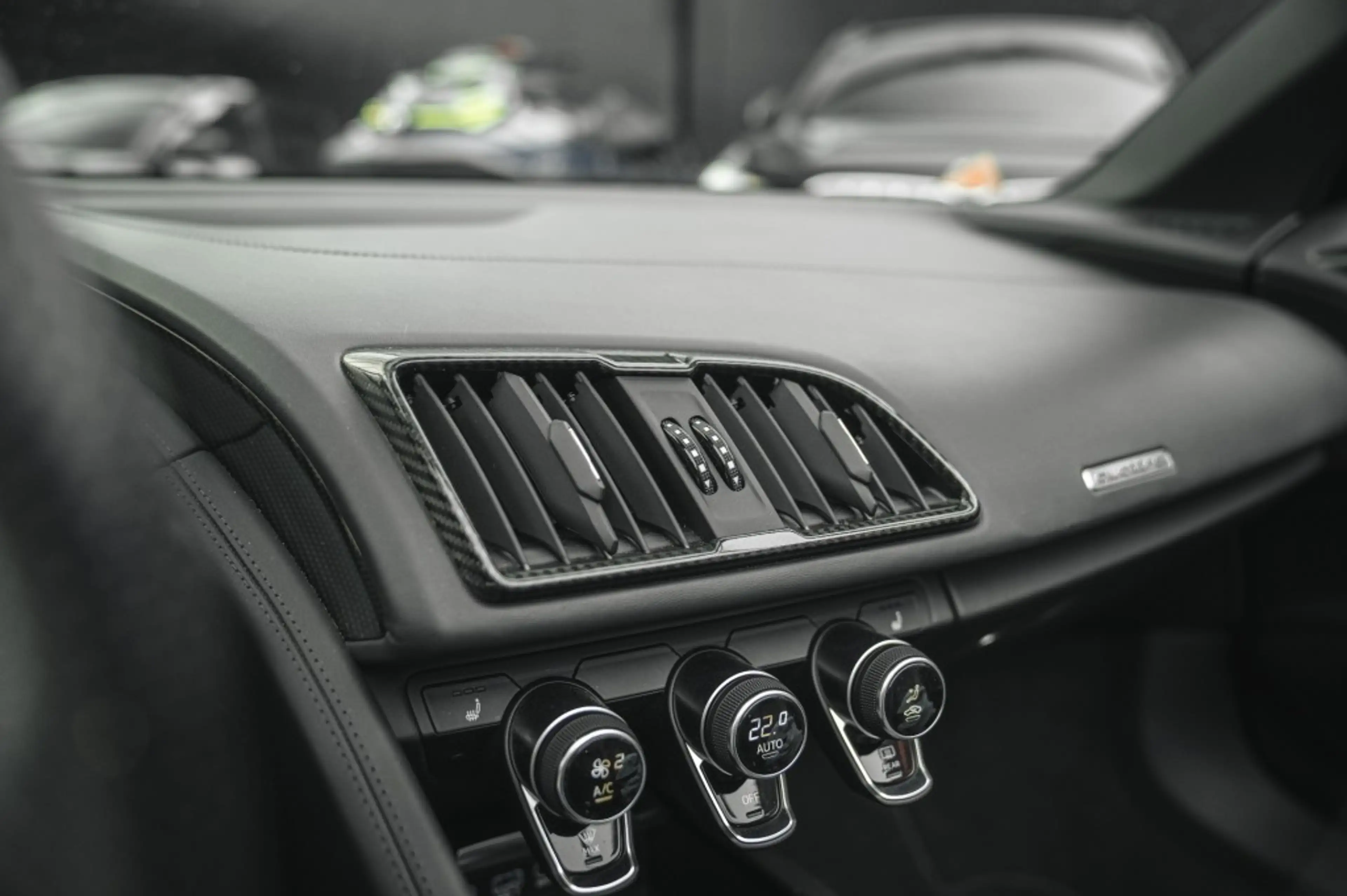 Audi R8 FULLOPTION, CARBON, STOELVERW — photo 37
