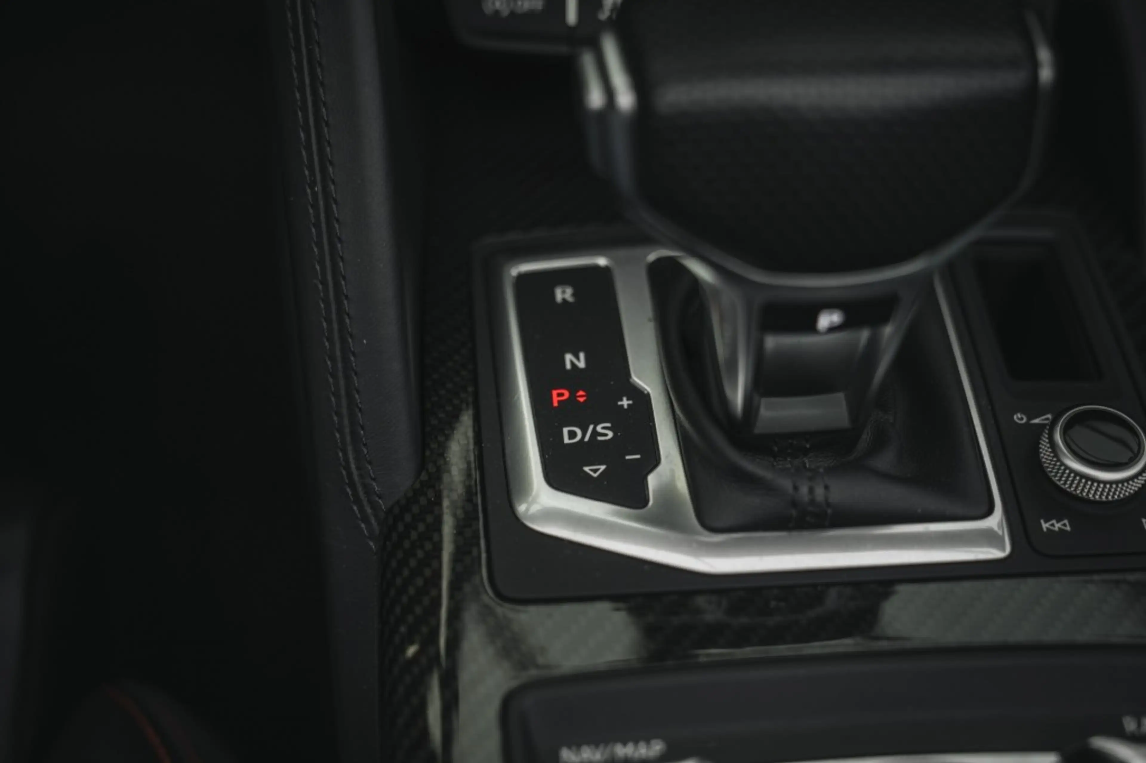 Audi R8 FULLOPTION, CARBON, STOELVERW — photo 34