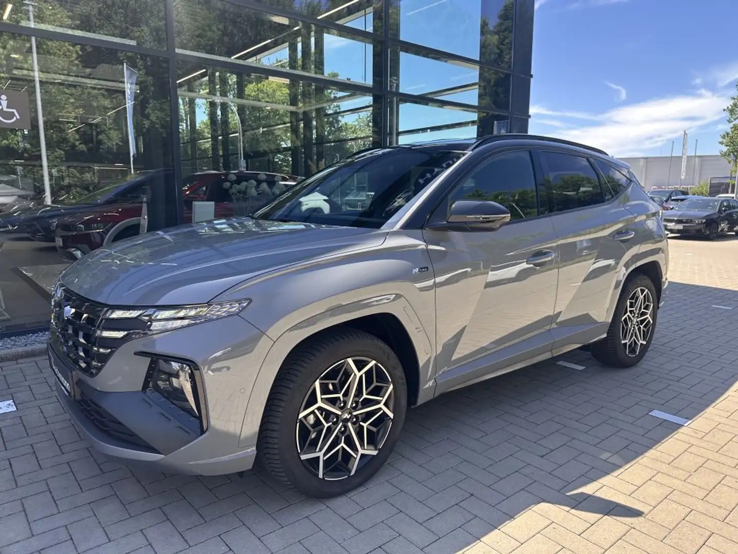 Hyundai TUCSON 1.6 T-GDi Plug-in-Hybrid 4WD N Line Grau - 1