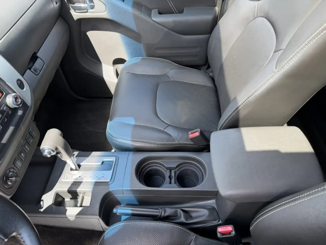 Nissan Frontier снимка Nissan Frontier
