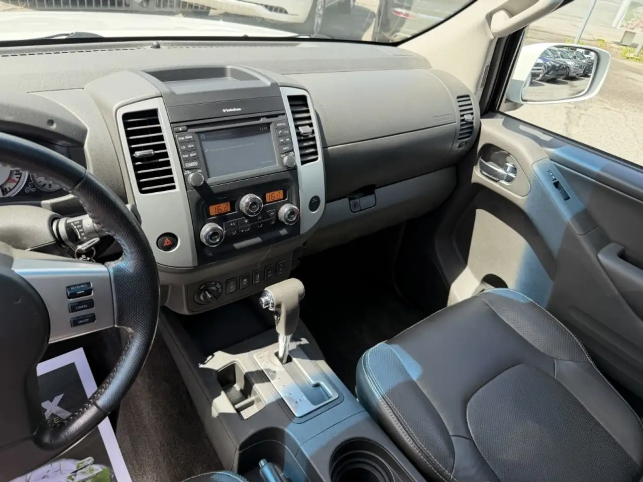 Nissan Frontier снимка Nissan Frontier