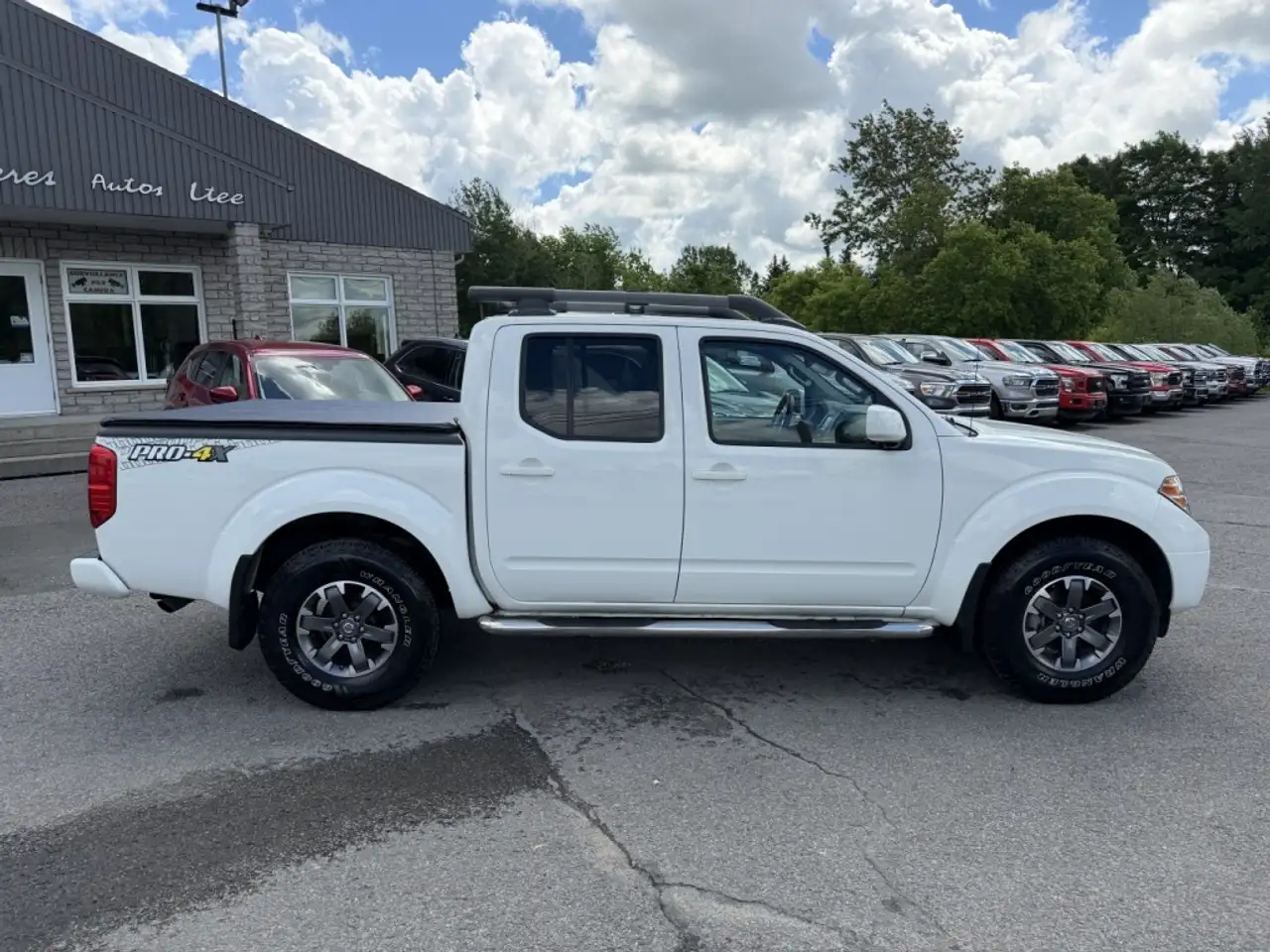Nissan Frontier снимка Nissan Frontier