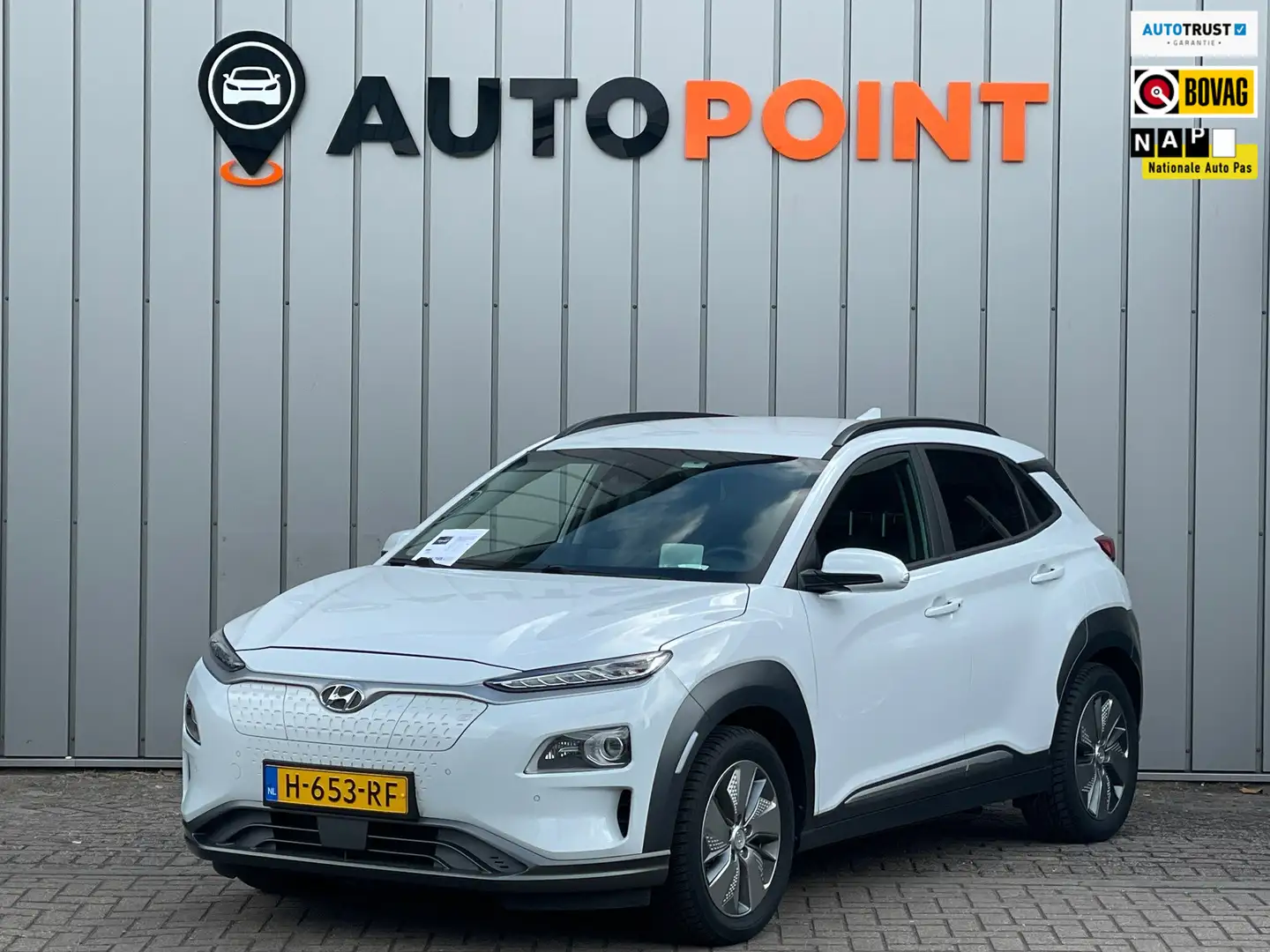 Hyundai KONA EV Premium 64 kWh SOH100%|1E EIG DEALEROND|STOEL.V Wit - 1