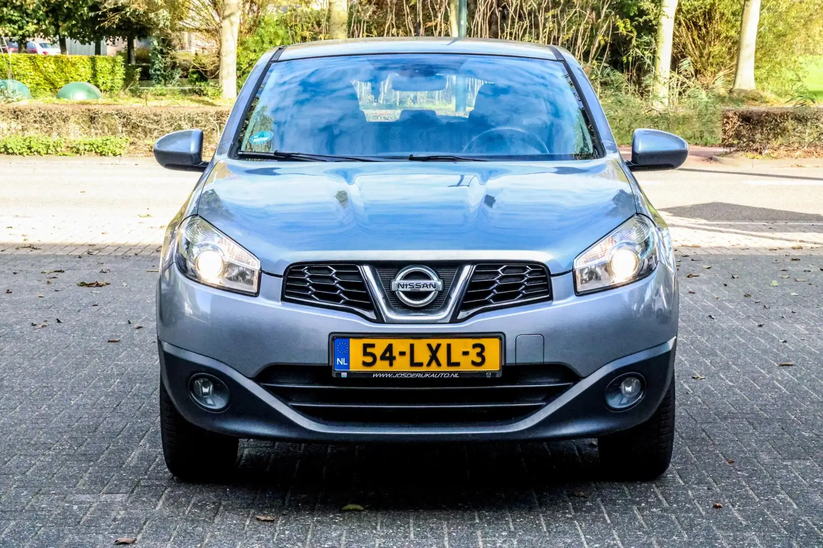 Nissan Qashqai 1.6 Acenta CRUISE CLIMA PDC Gris - 2