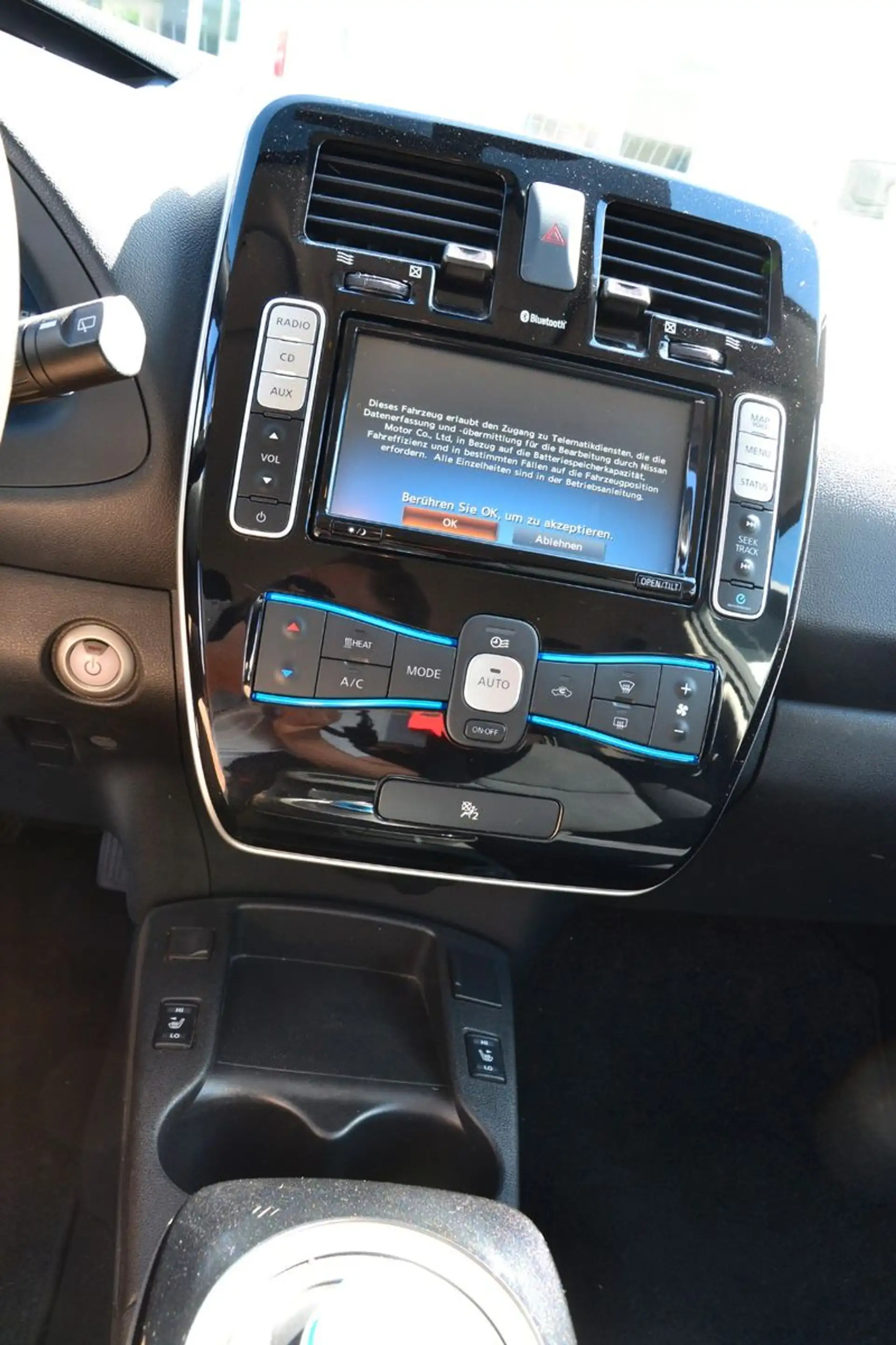 Nissan Leaf Acenta — photo 8