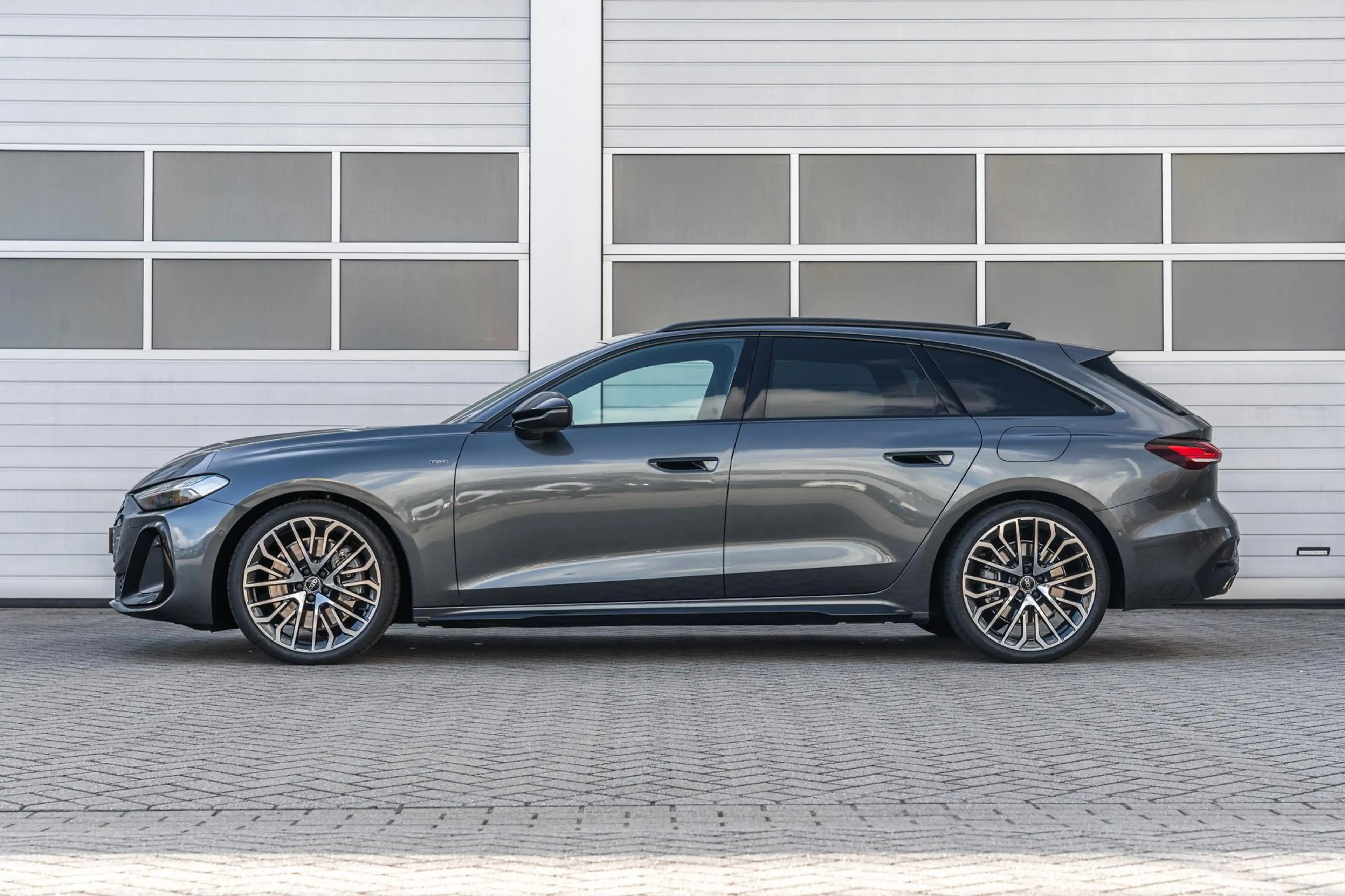 Audi A5 Avant 2.0 e-hybrid 299pk quattro S edition Competi — photo 12