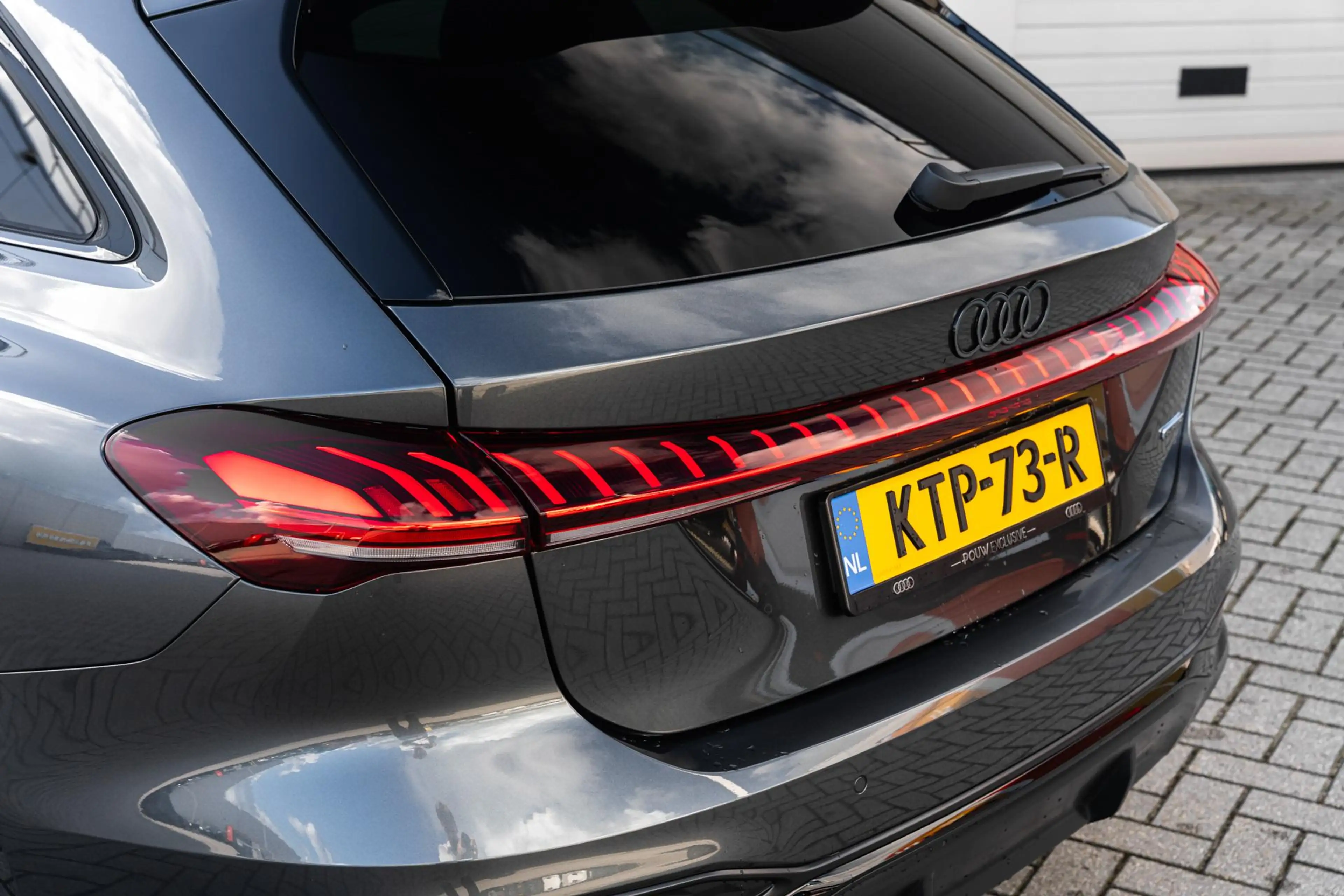 Audi A5 Avant 2.0 e-hybrid 299pk quattro S edition Competi — photo 10
