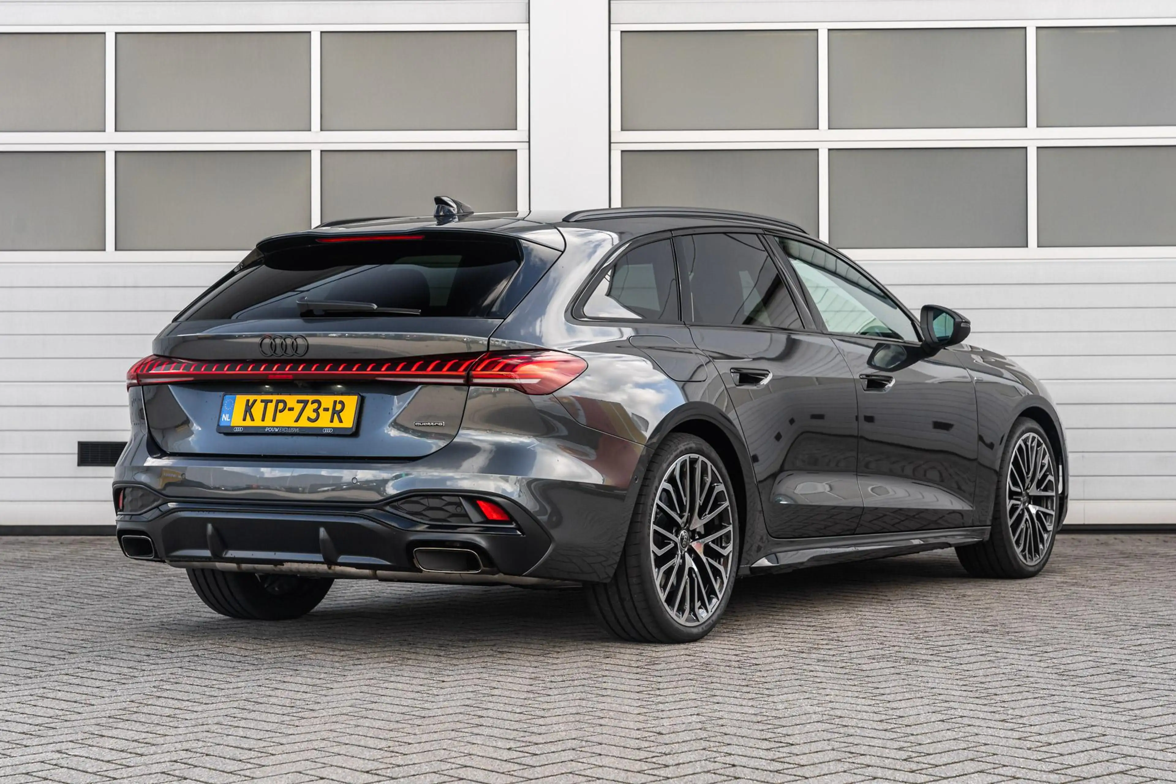 Audi A5 Avant 2.0 e-hybrid 299pk quattro S edition Competi — photo 2