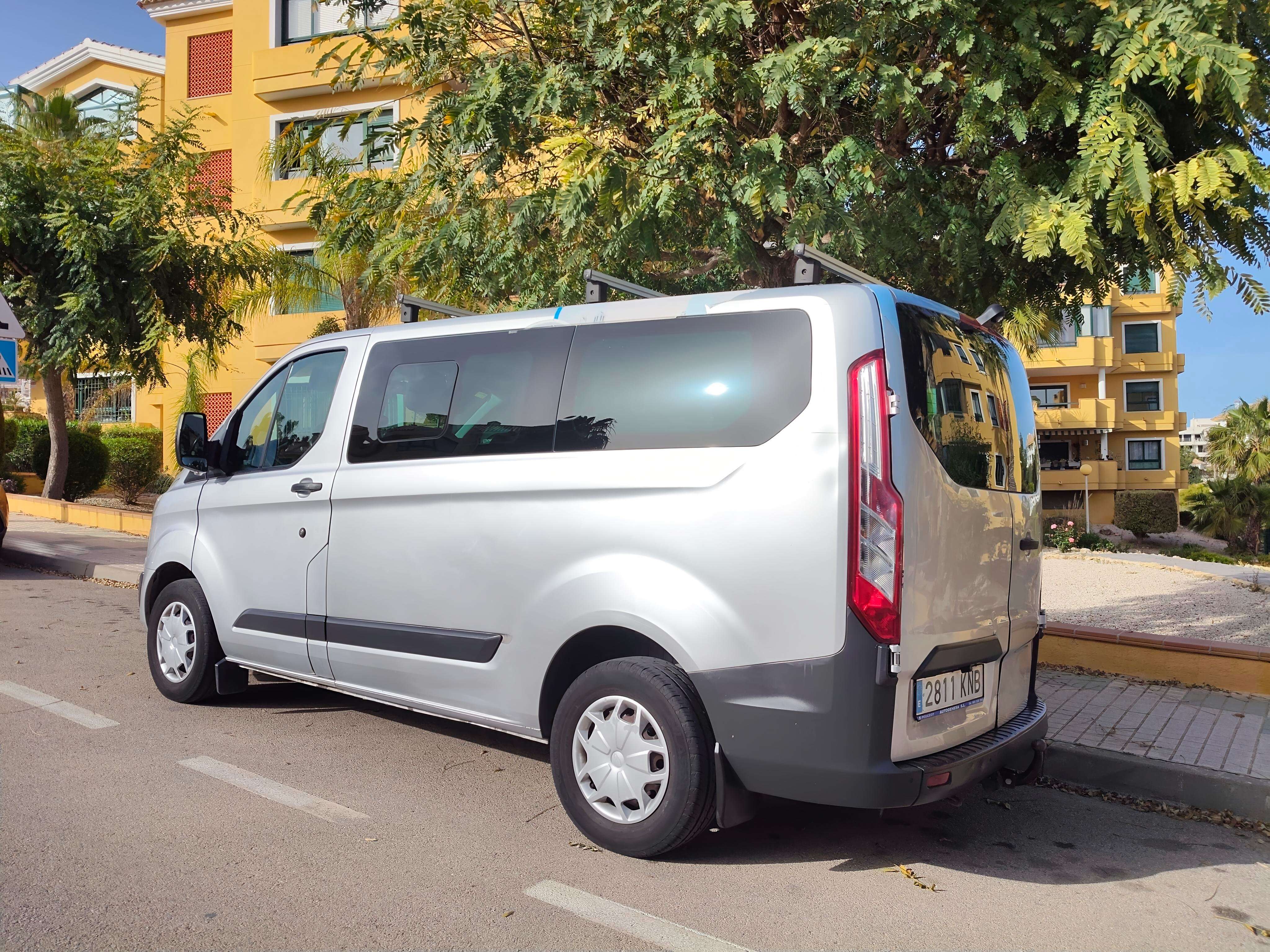 Ford Tourneo Custom FT 300 L2 Tourneo Titanium 125 Titanium - foto 1