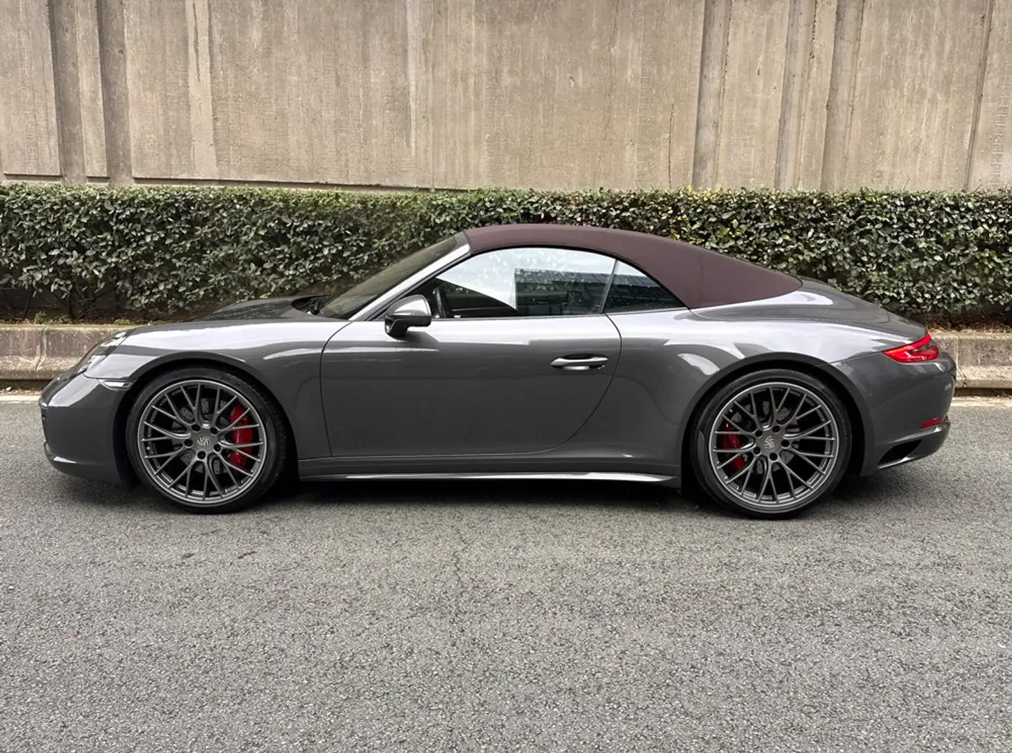 Porsche 991 911 - 991 (3.0) Carrera 4S Cabriolet PDK, Mod 2016 Gris - 2