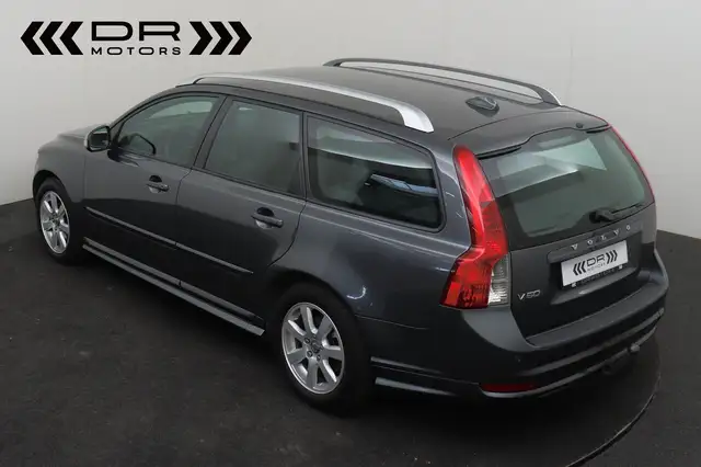 Volvo V50 view 5