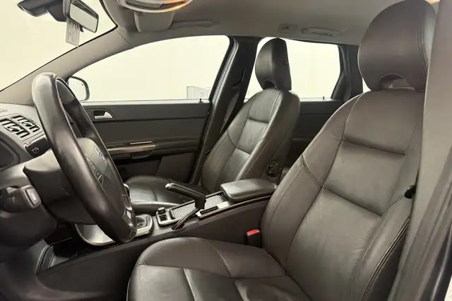 Volvo V50 view 15