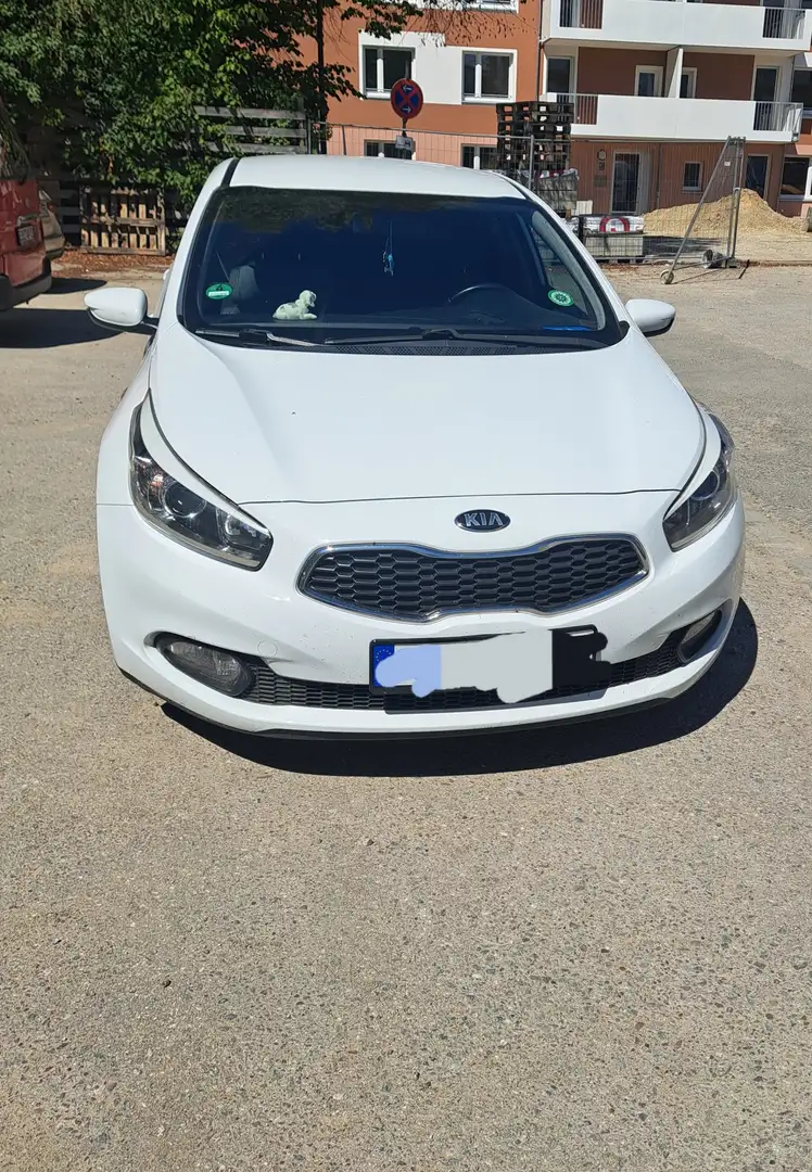 Kia Ceed / cee'd 1.4 CVVT Fifa World Cup Edition - 2