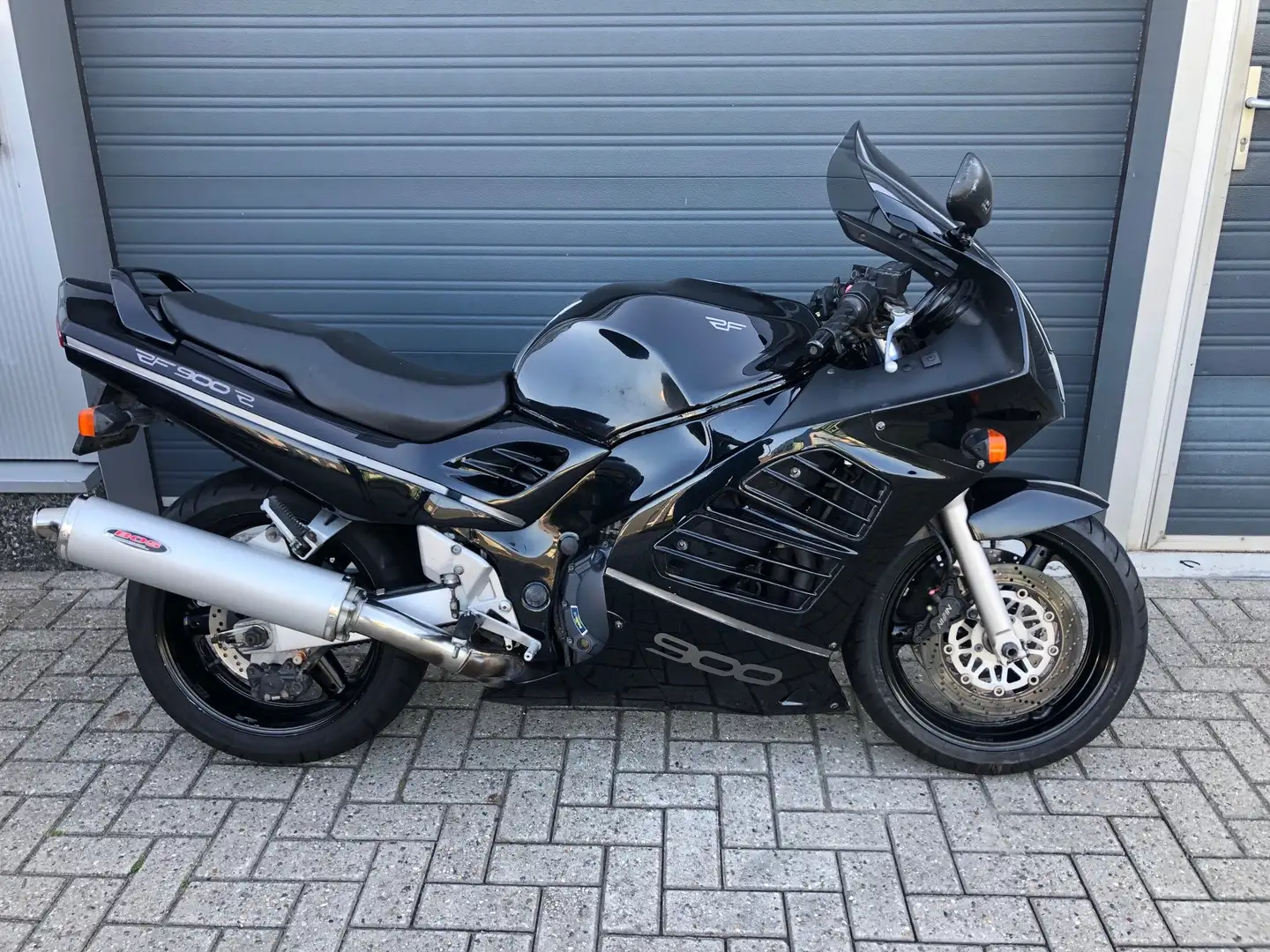 Suzuki RF 900 RF 900 R Zwart - 1