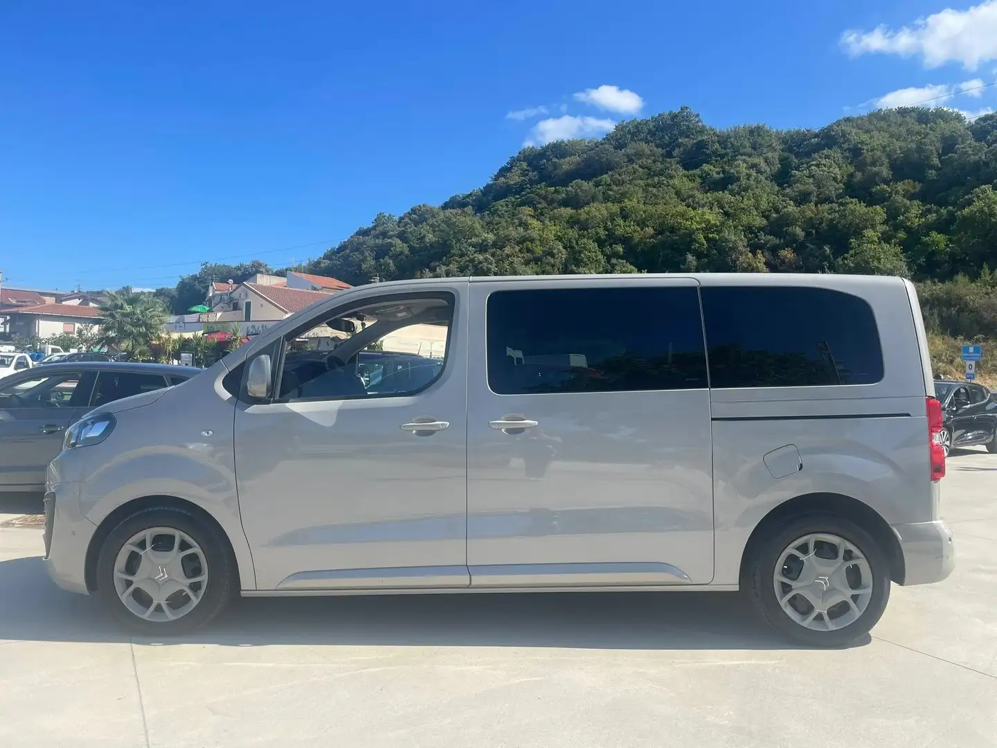 Citroen Spacetourer Grigio - 2
