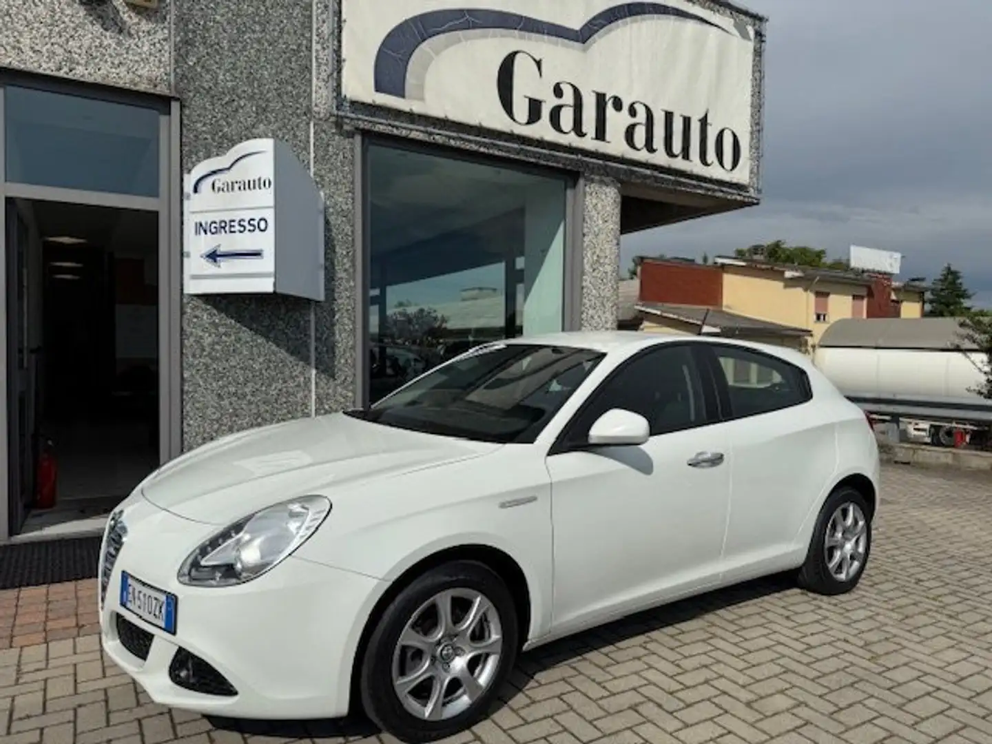 Alfa Romeo Giulietta Giulietta 1.6 jtdm Business Bianco - 1